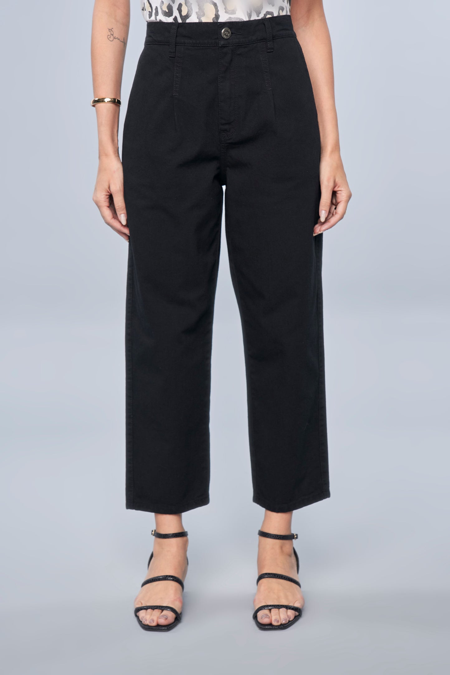 calça jeans black baggy cintura intermediária com elástico