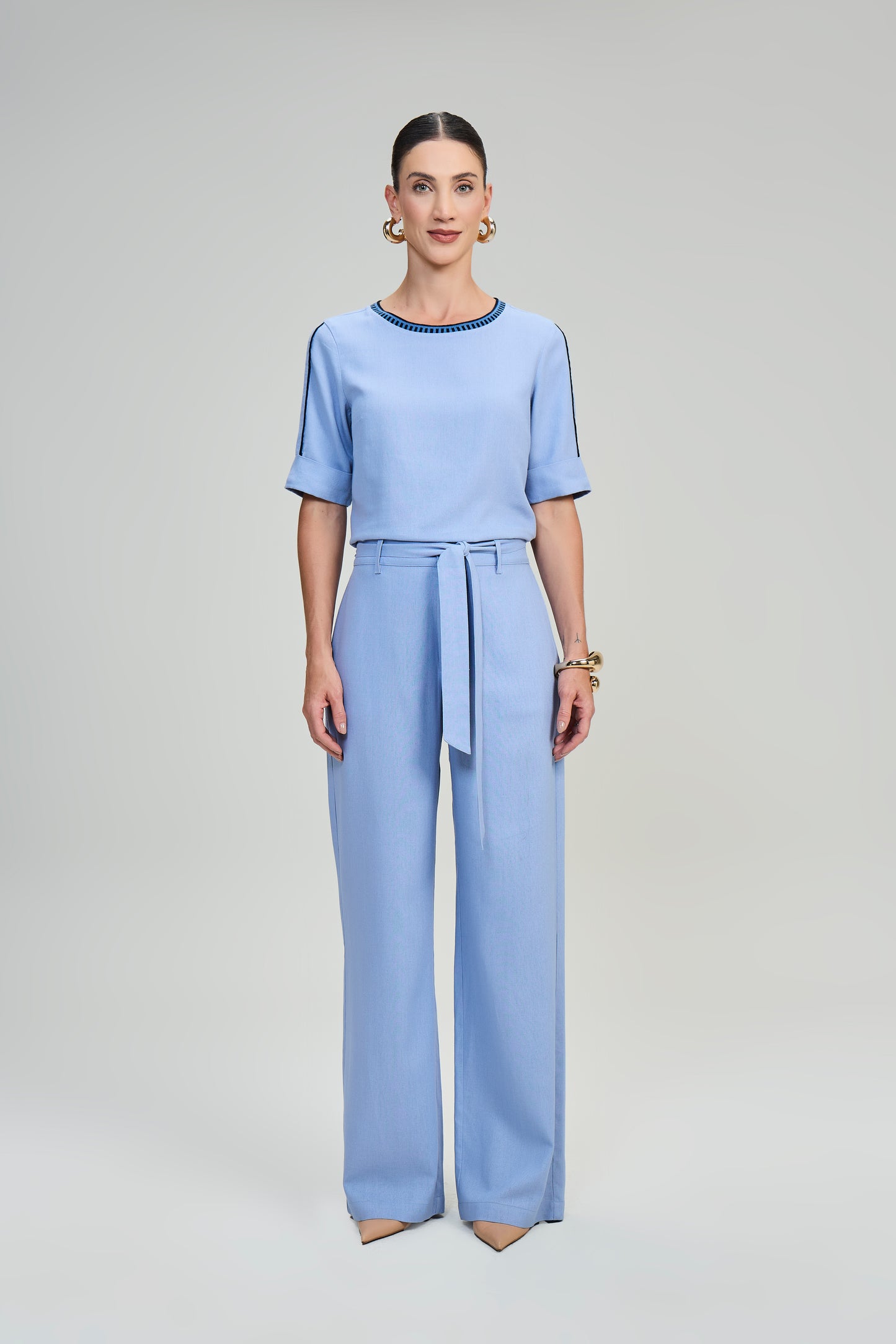 calça viscose pantalona cintura intermediária com faixa