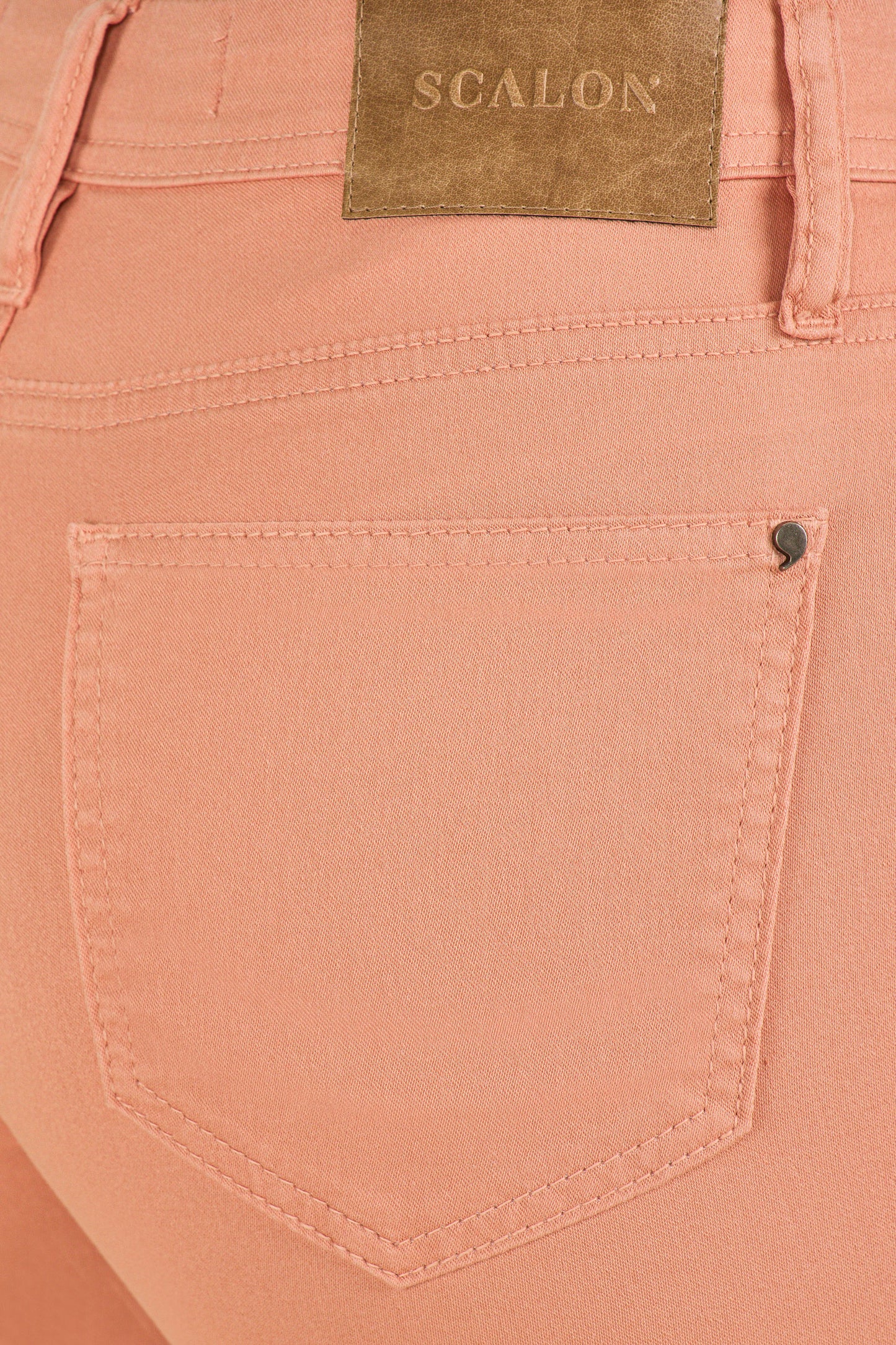 calça sarja color flare cintura intermediária básica