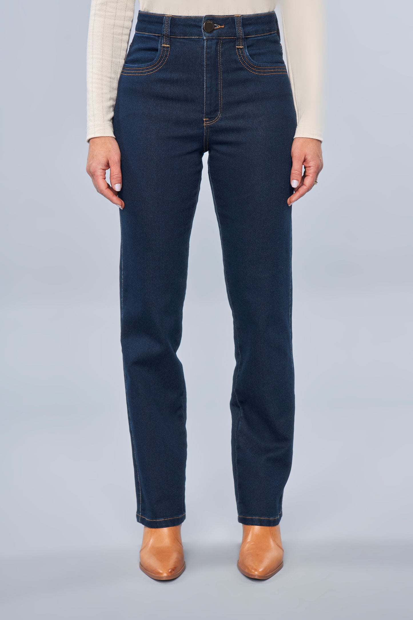 calça jeans malha reta cintura intermediária com pespontos