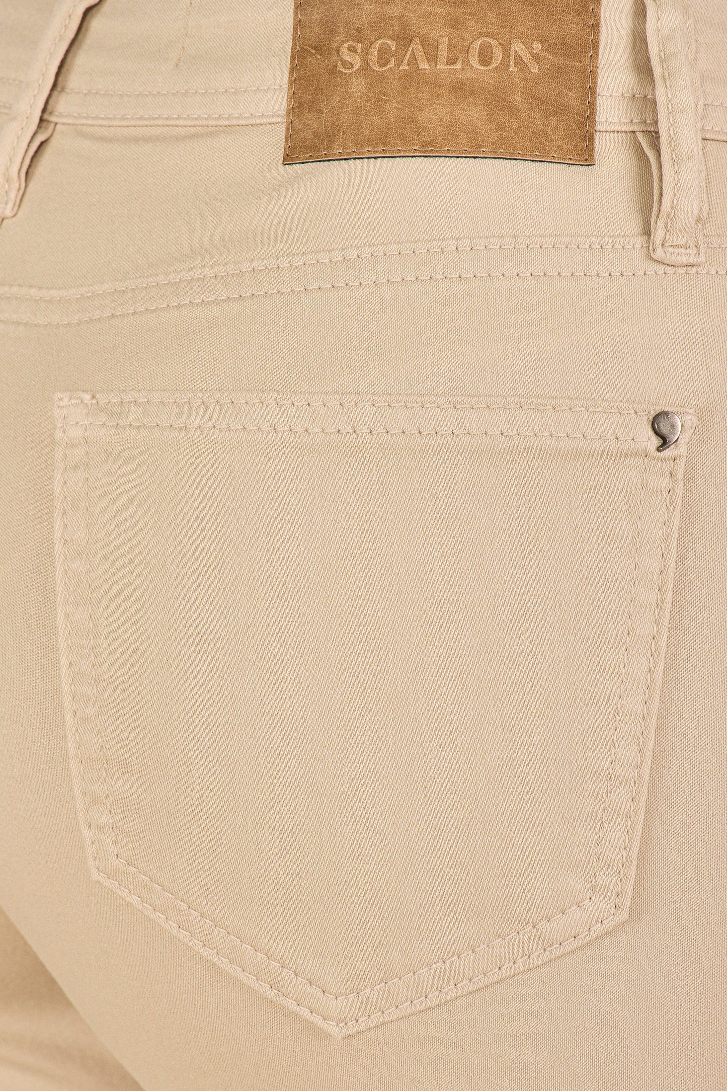 calça sarja color reta cintura intermediária básica