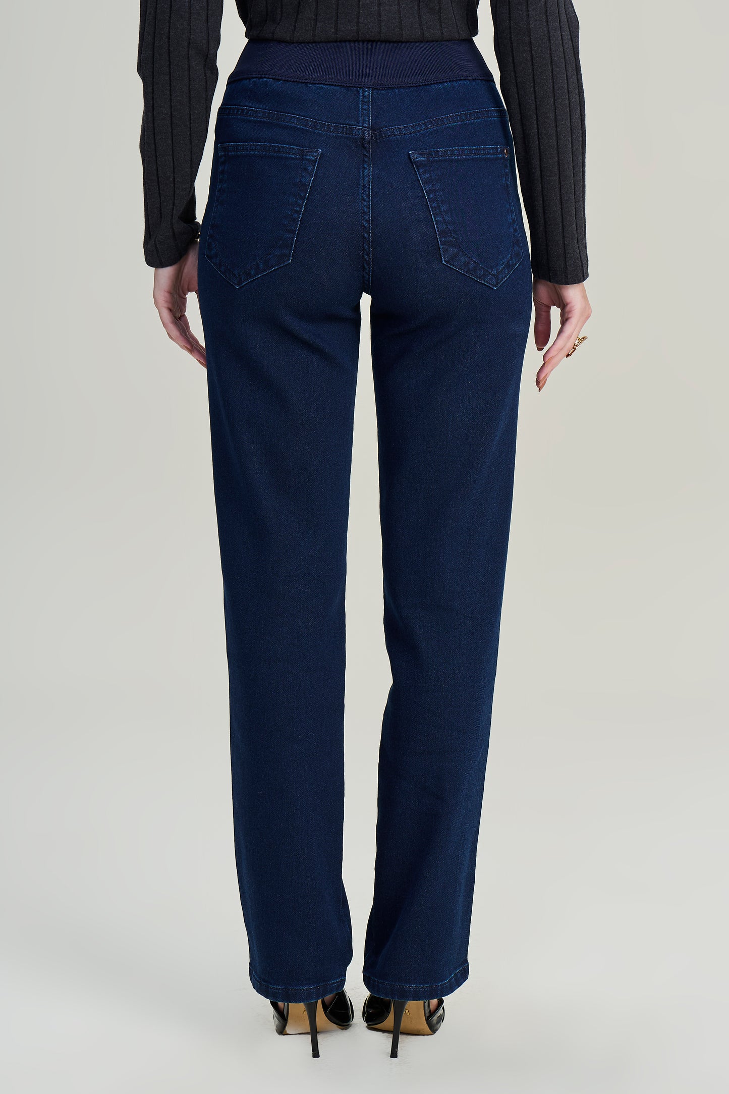 calça jeans malha reta cintura intermediária cós de tricot