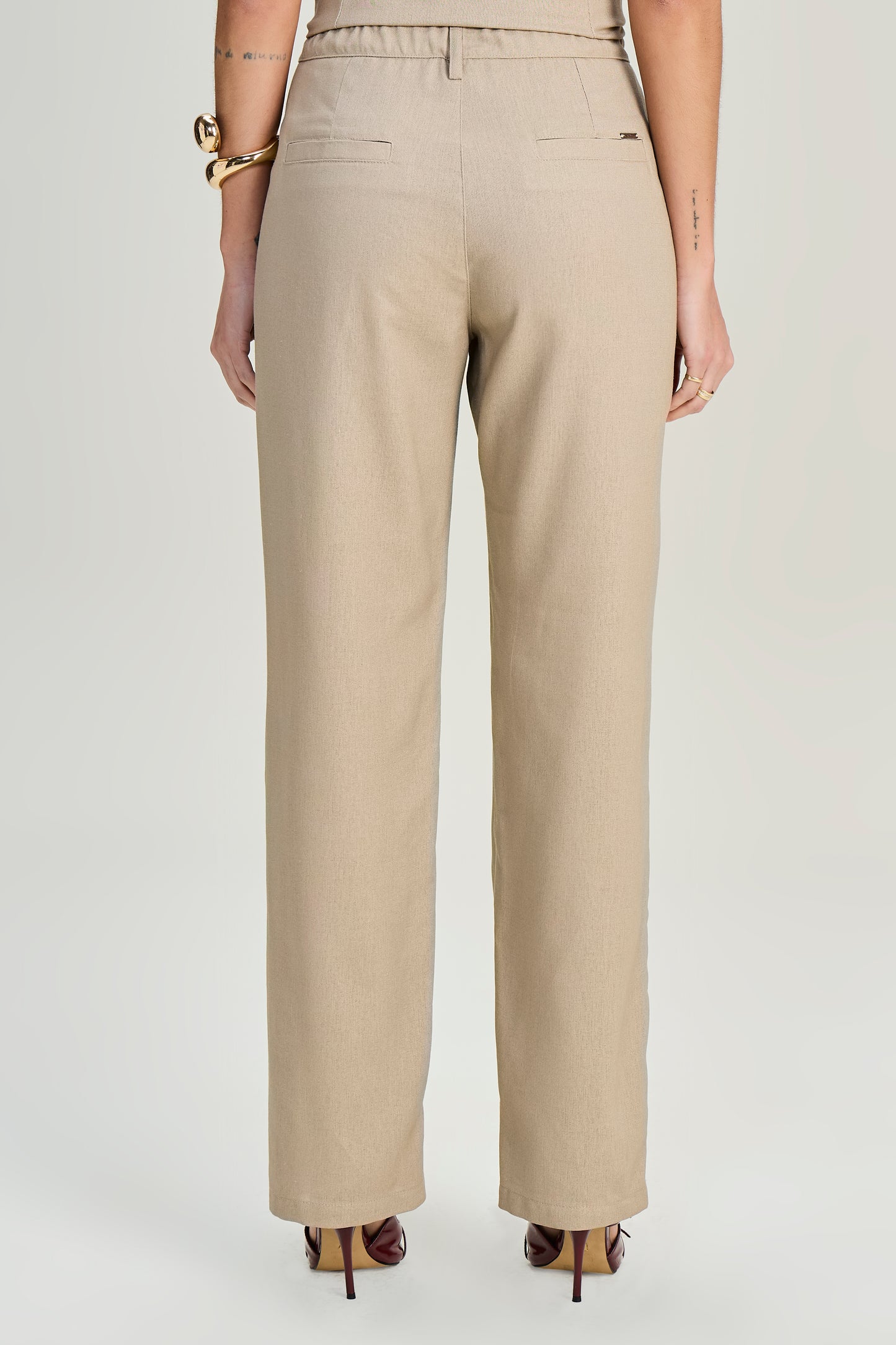 calça viscose reta cintura intermediária com cós de elástico