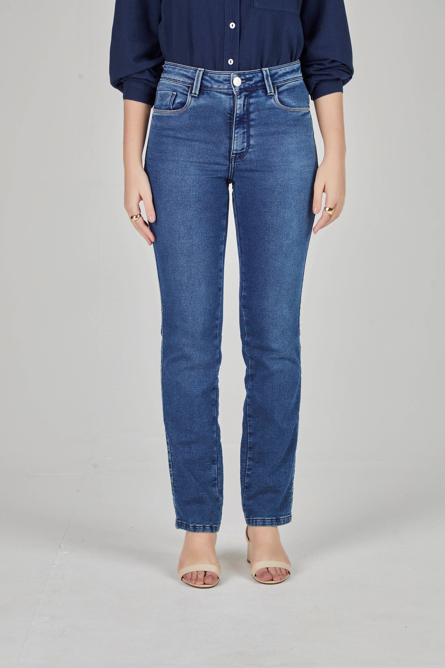 calça jeans malha reta cintura intermediária com pespontos limão
