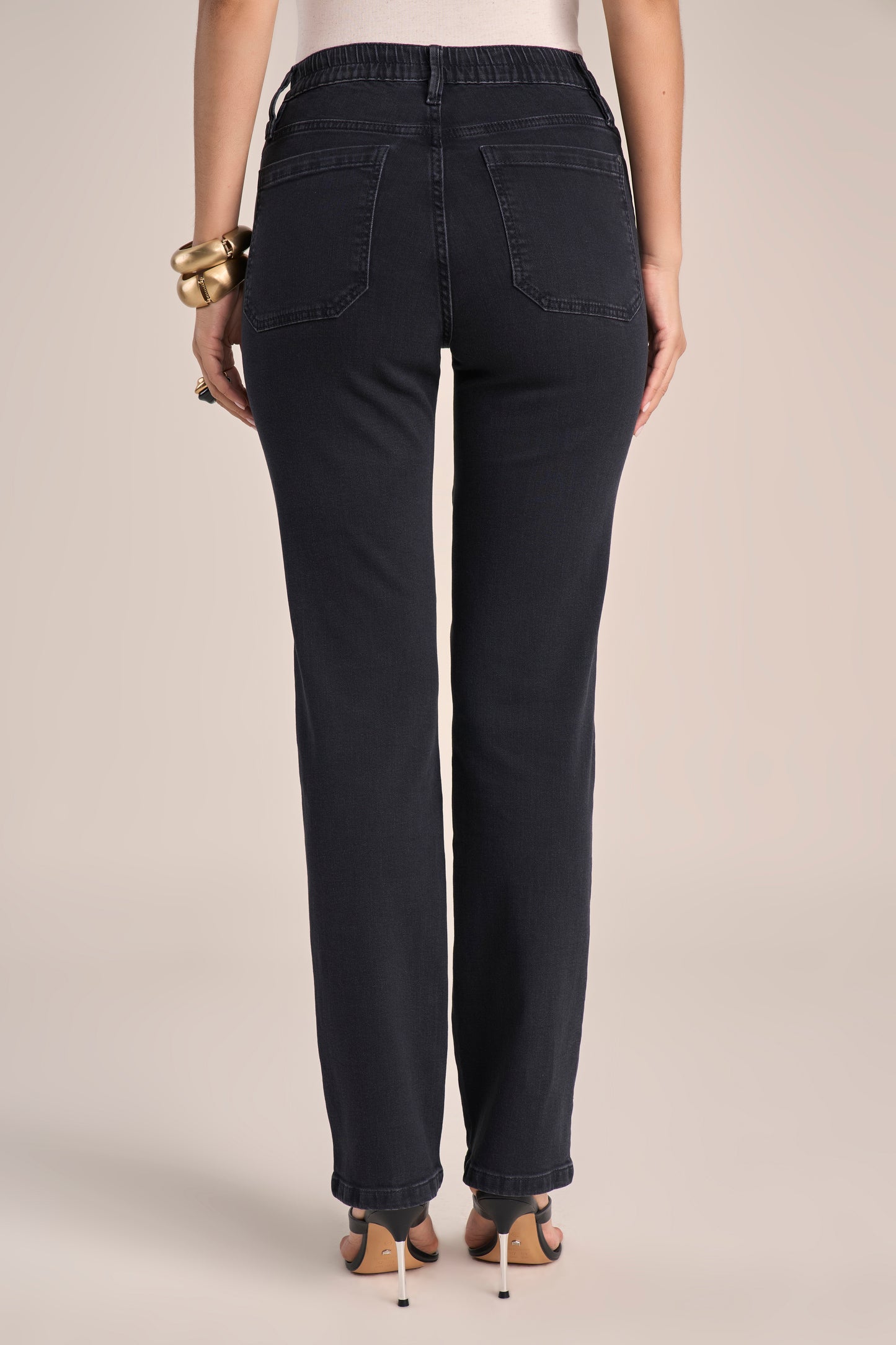 Calça Jeans Black Reta Cintura Intermediária Cós de Elástico