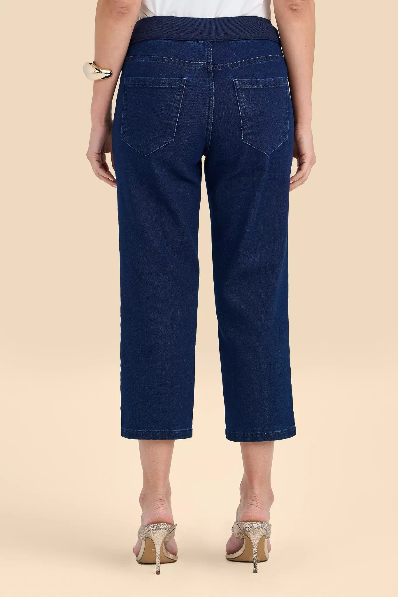 calça jeans malha cropped cintura intermedíaria cós de tricot