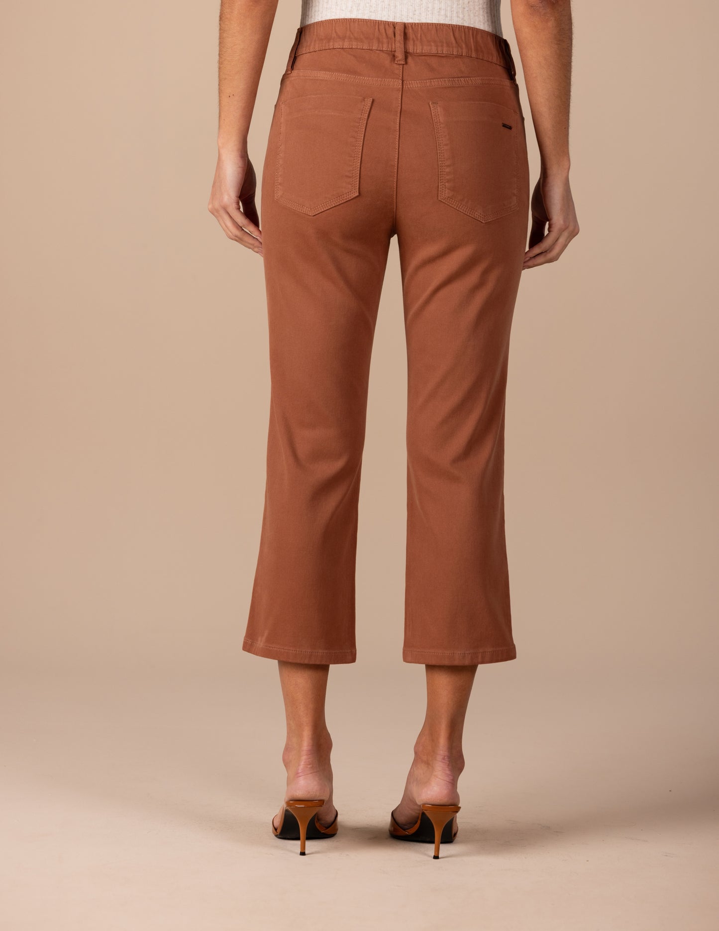 calça malha color cropped cintura intermediária com elástico