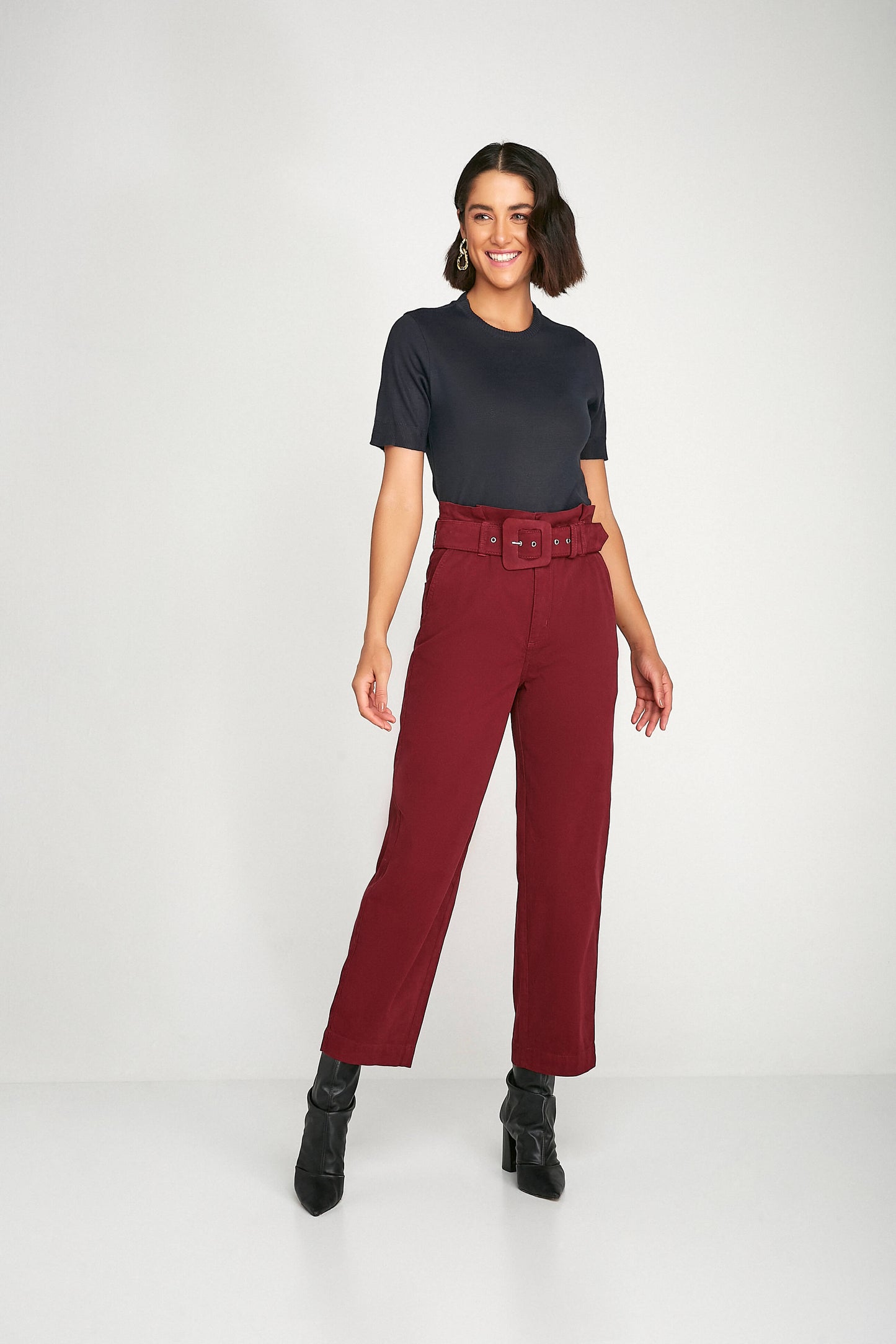 calça sarja pant cropped cintura alta em cotelê com cinto