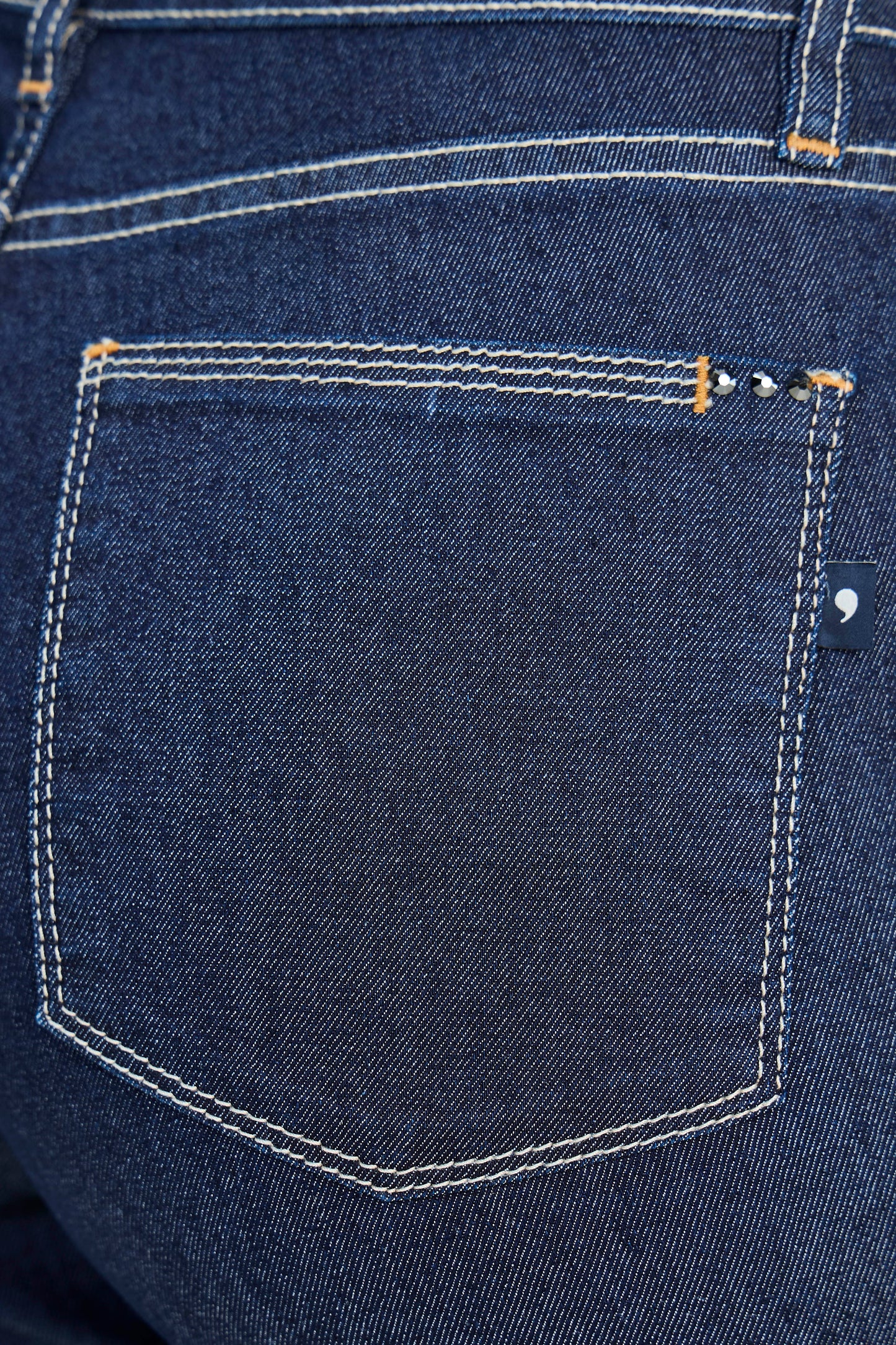 calça jeans skinny cintura intermediária com pespontos interrompidos