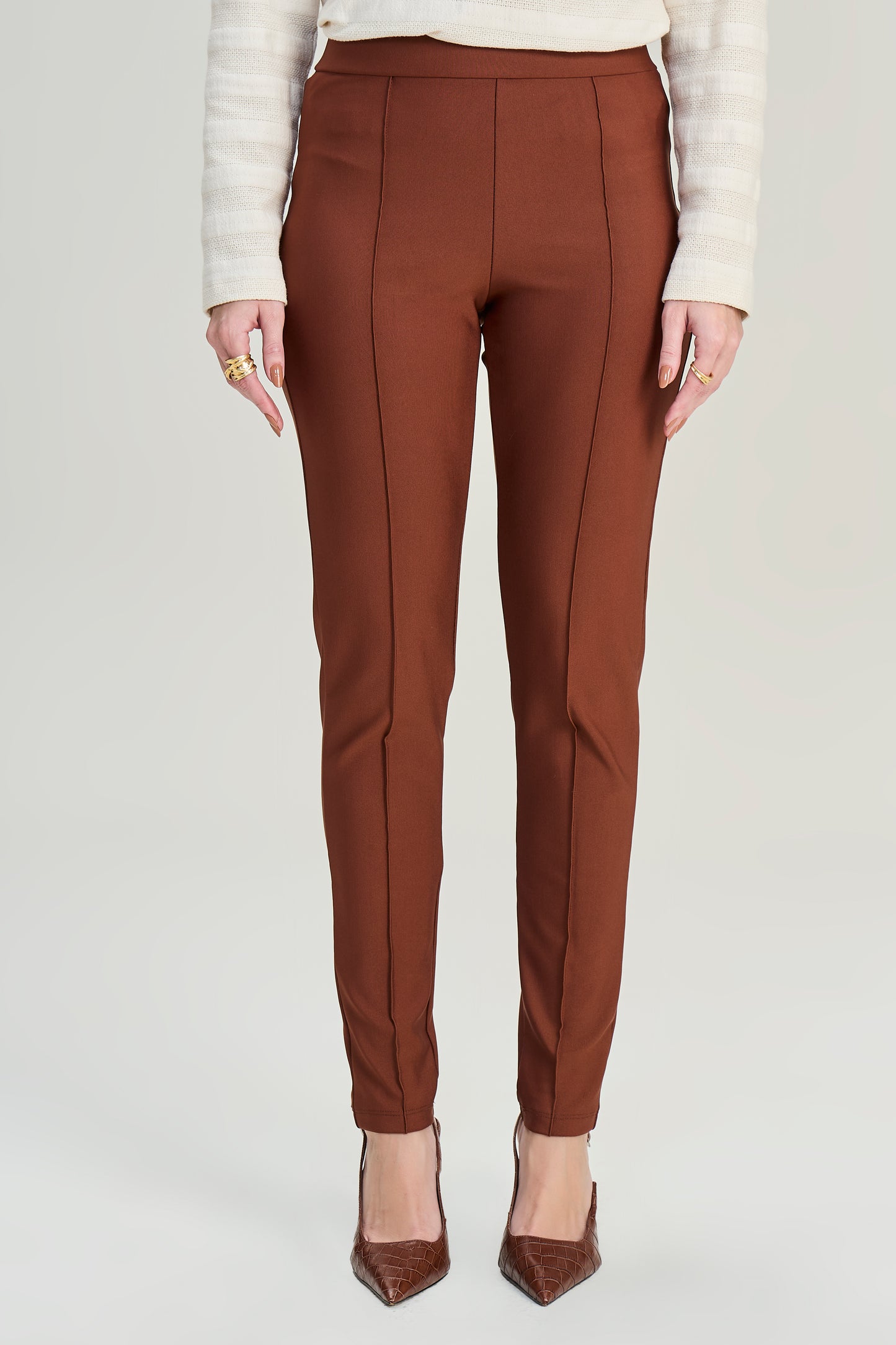 calça malha jegging cintura intermediária com nervura