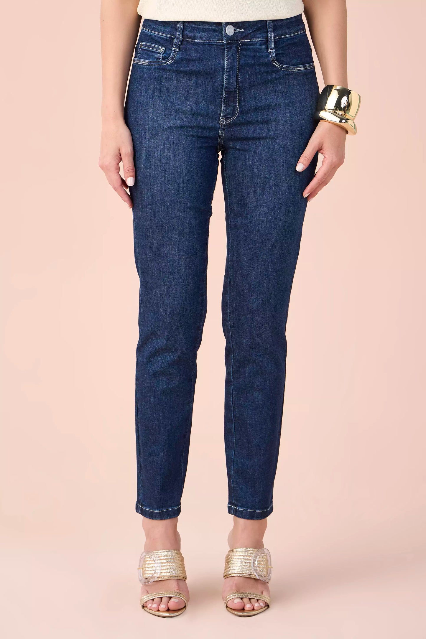 calça jeans skinny cintura intermedíaria pesponto interrompido