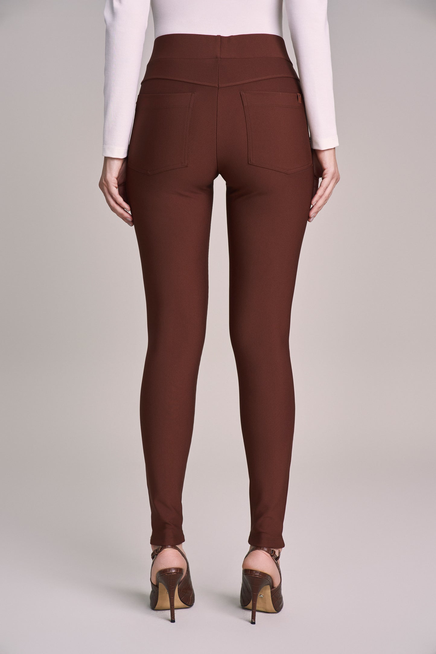 calça malha montaria cintura intermediária