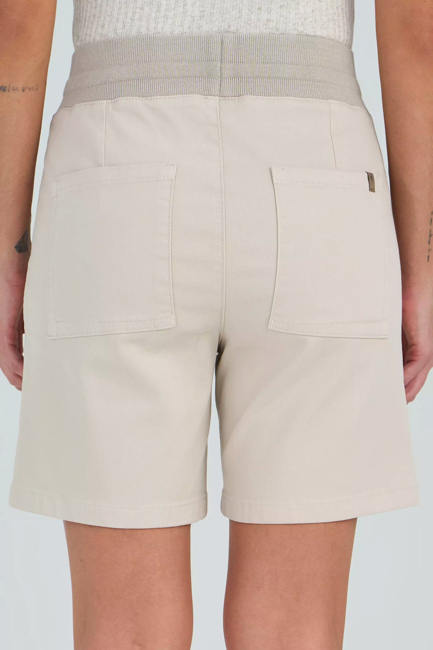 bermuda malha color midi comfort cintura intermedíaria cós tricot