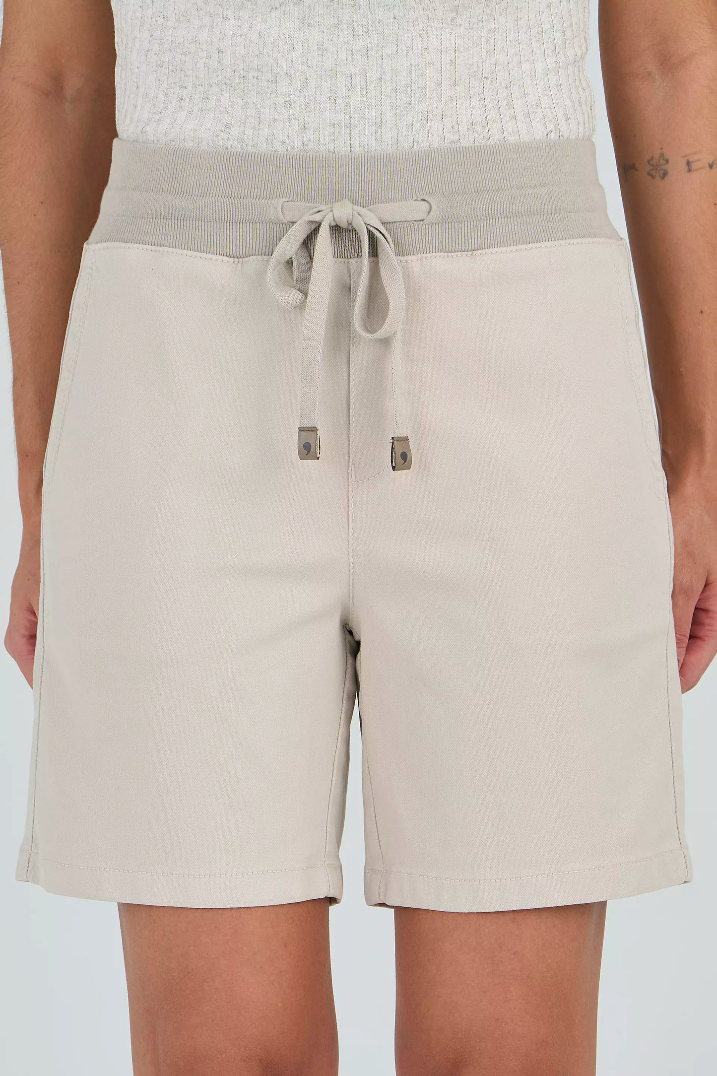 bermuda malha color midi comfort cintura intermedíaria cós tricot