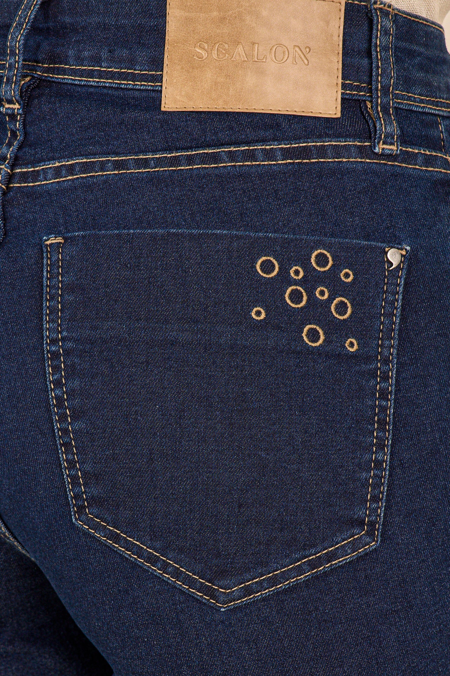 bermuda jeans ciclista cintura intermediária com bordado