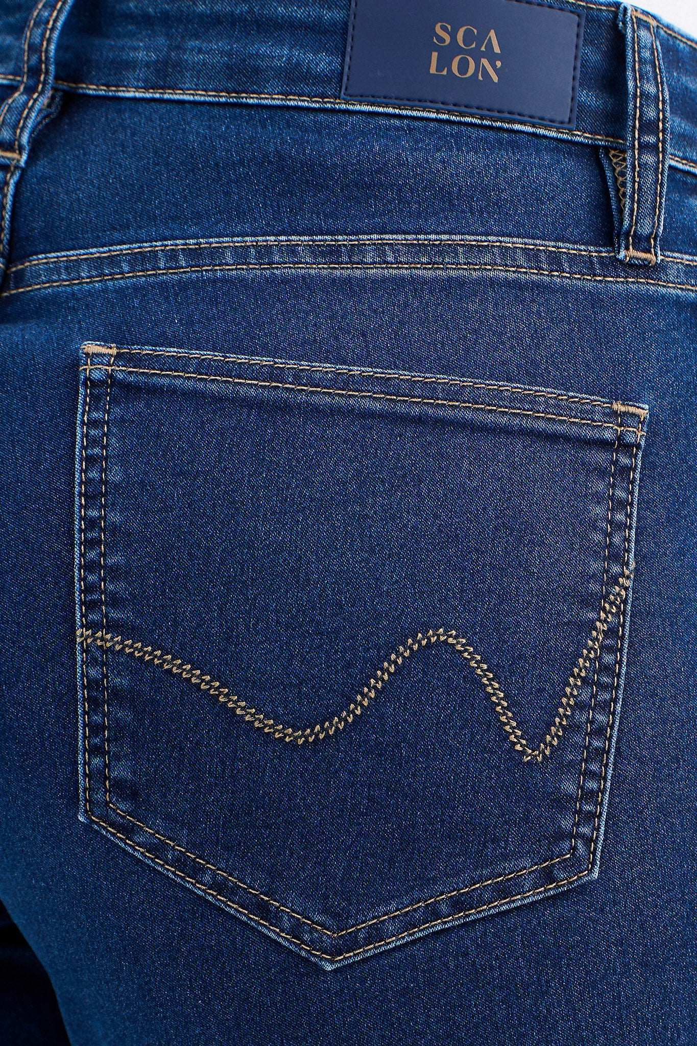 bermuda jeans ciclista cintura interemediária com barra a fio