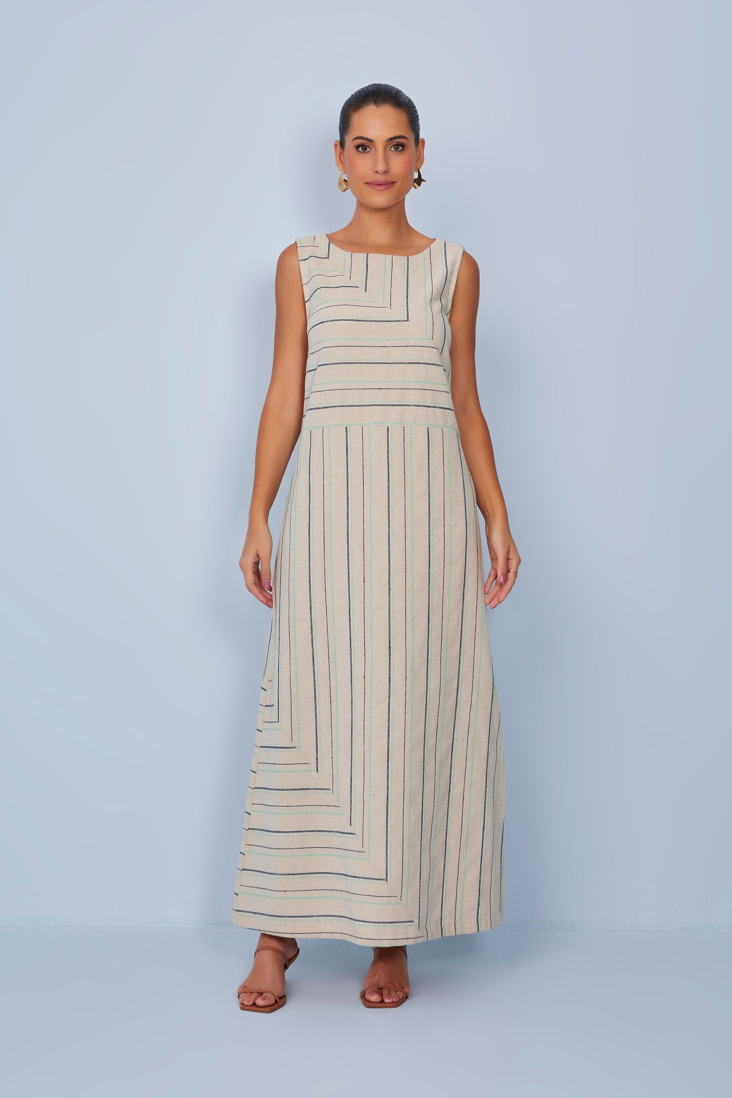 vestido algodão longuete listrado com recortes