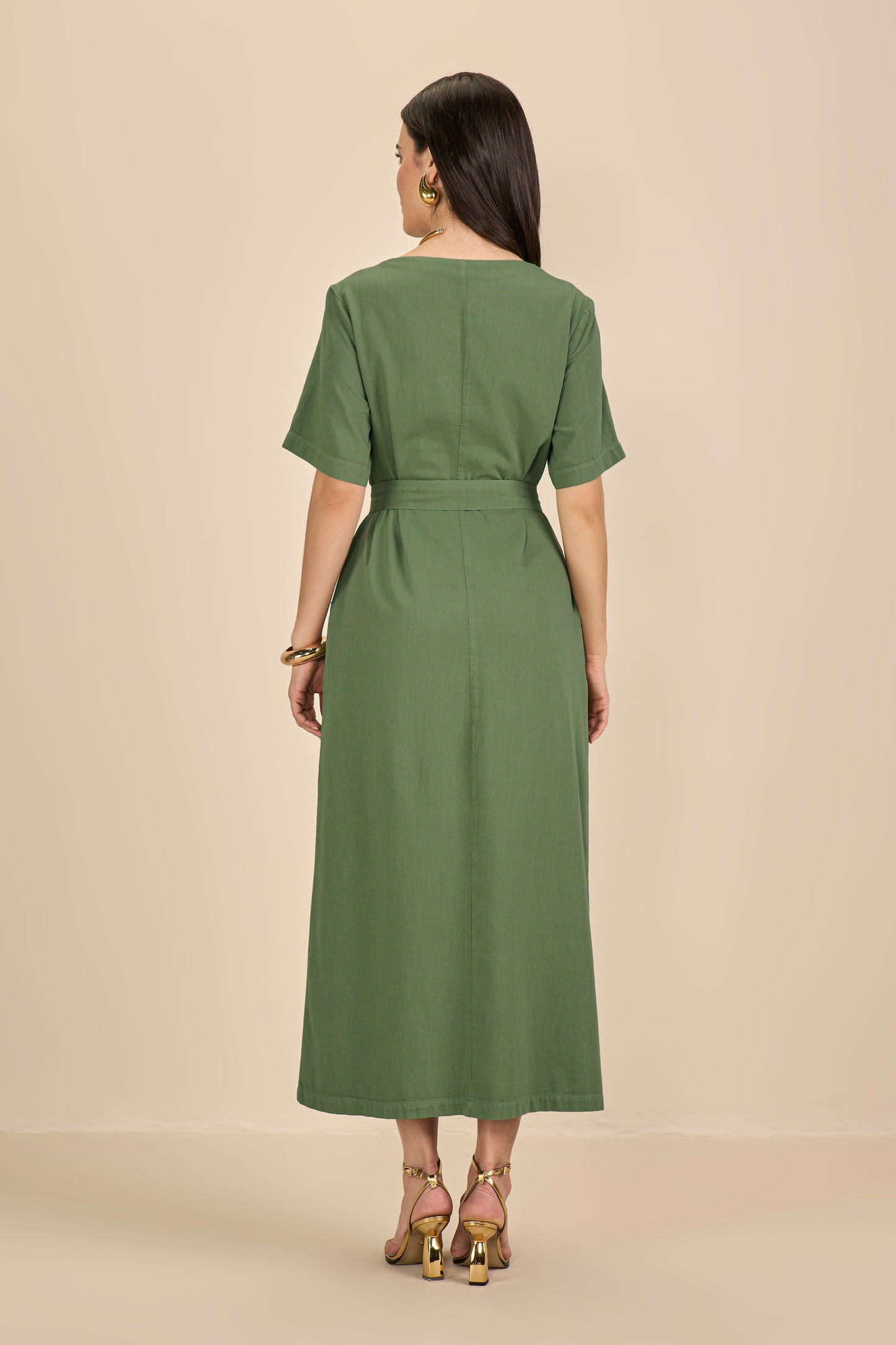 vestido sarja longuete manga curta com faixa
