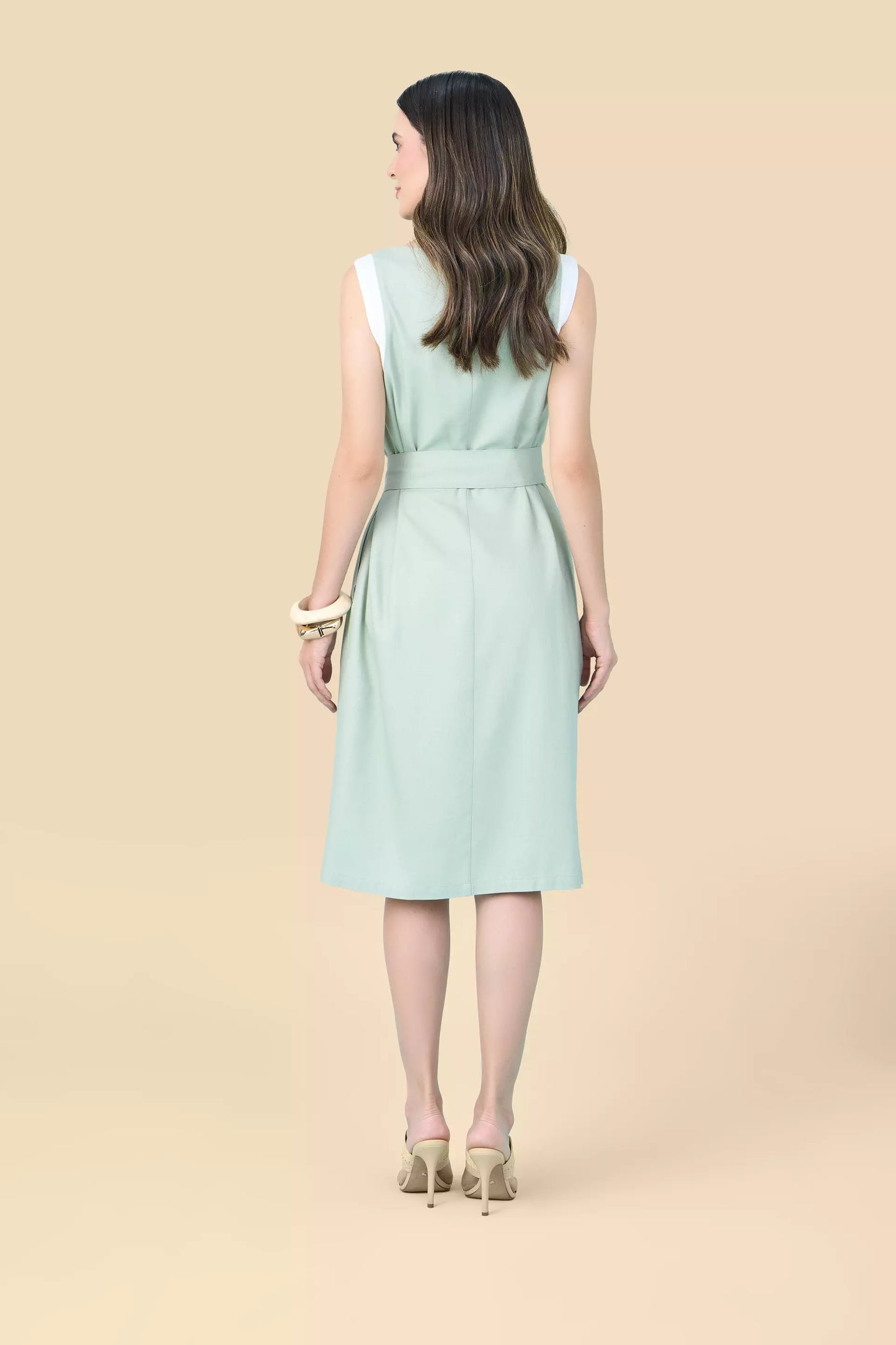 vestido viscose curto alça larga com mix de tecidos