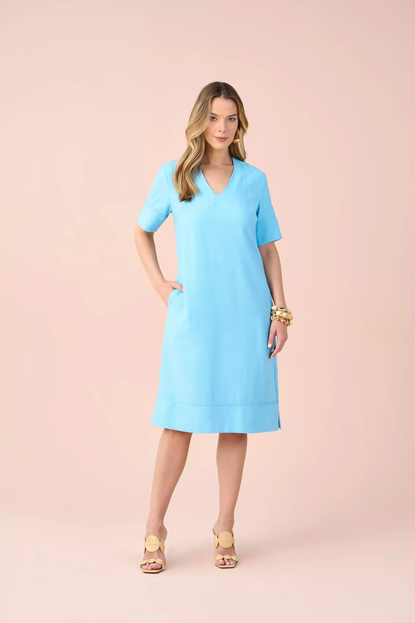 vestido vicose curto com frisos