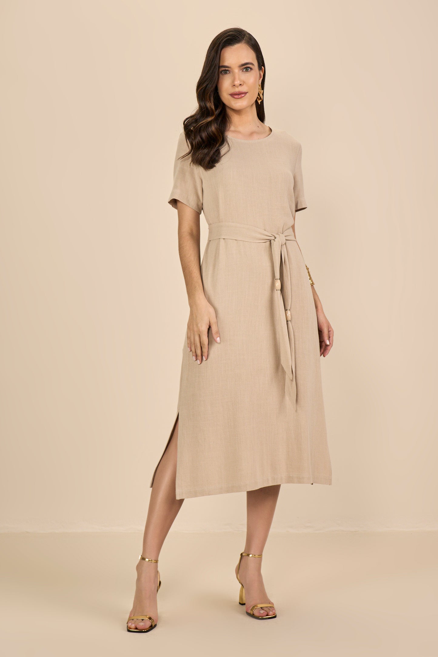 vestido viscose midi manga curta com faixa