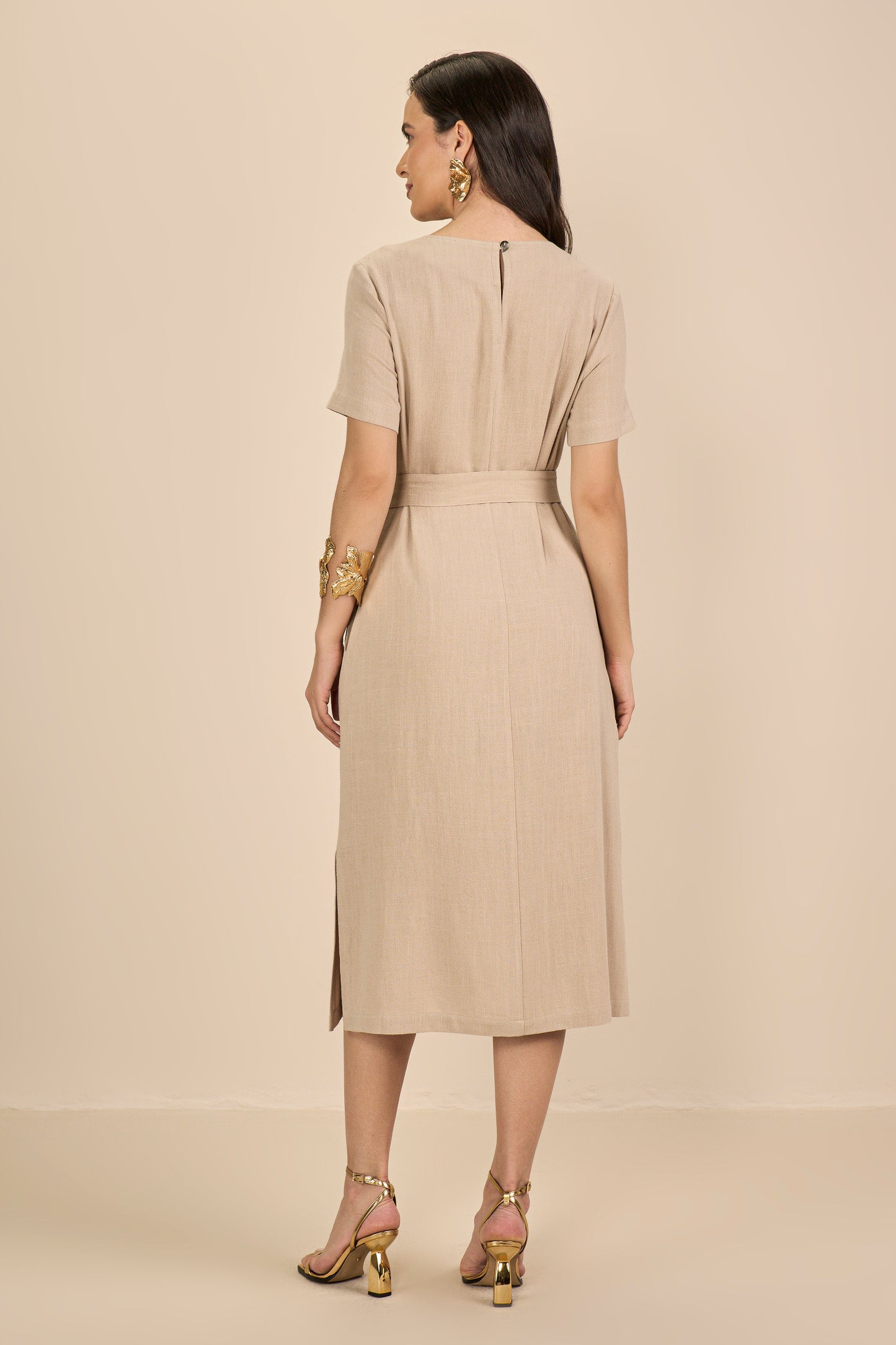 vestido viscose midi manga curta com faixa
