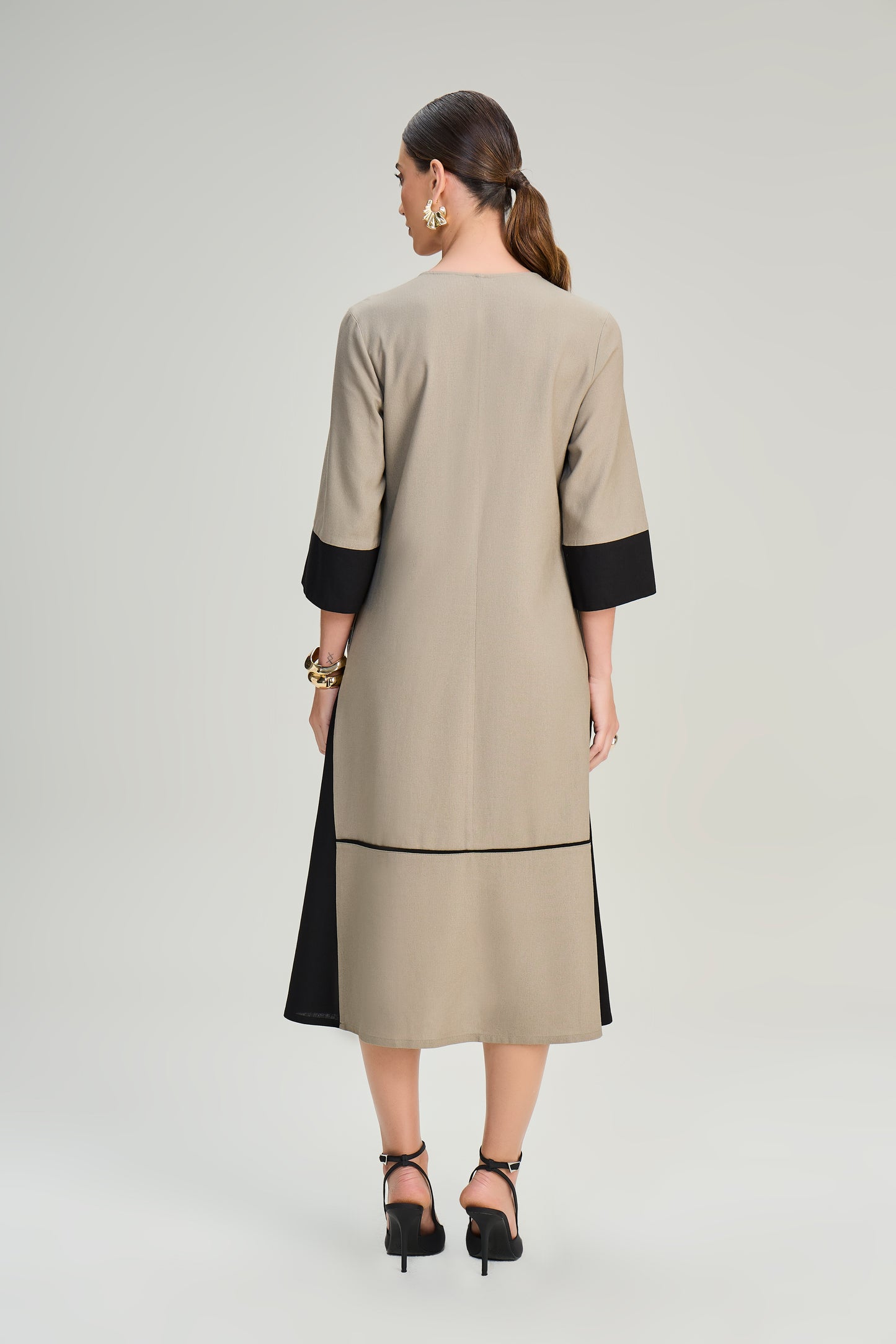 vestido viscose midi manga 3/4 com mix de tecidos