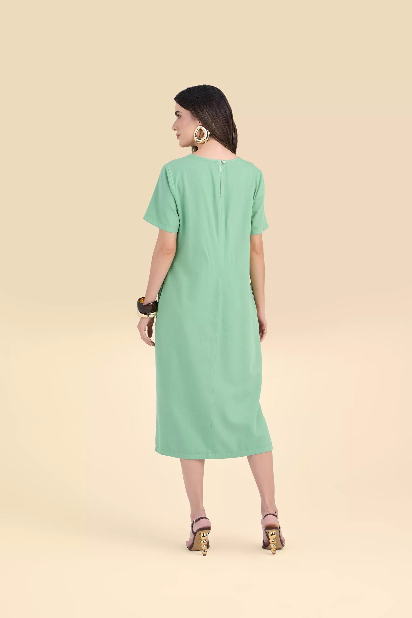 vestido sarja midi manga curta com tricot