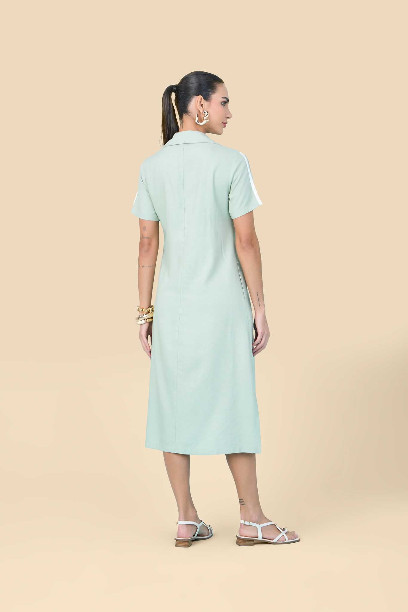vestido viscose midi manga curta com detalhe viés