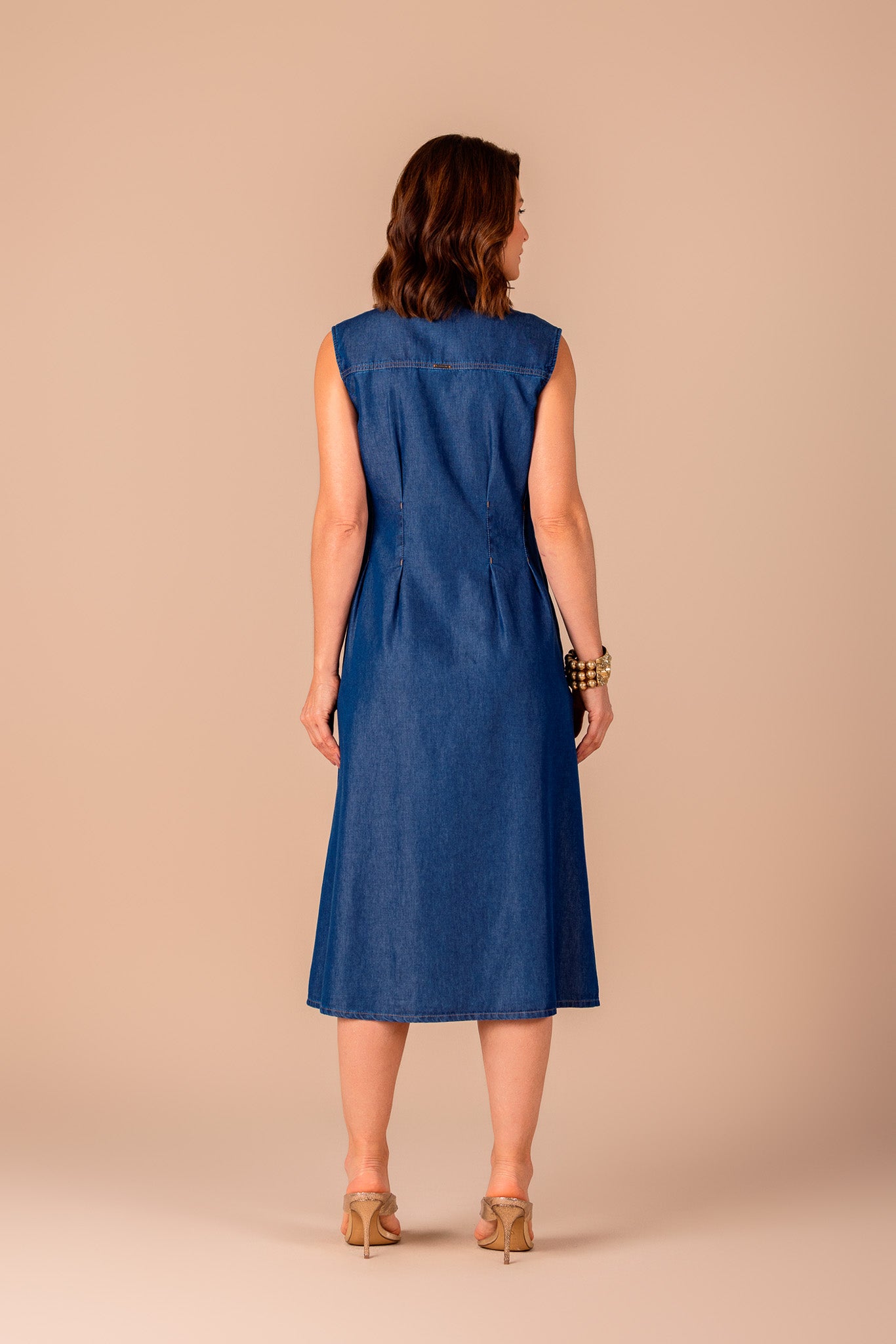 vestido jeans midi com pences