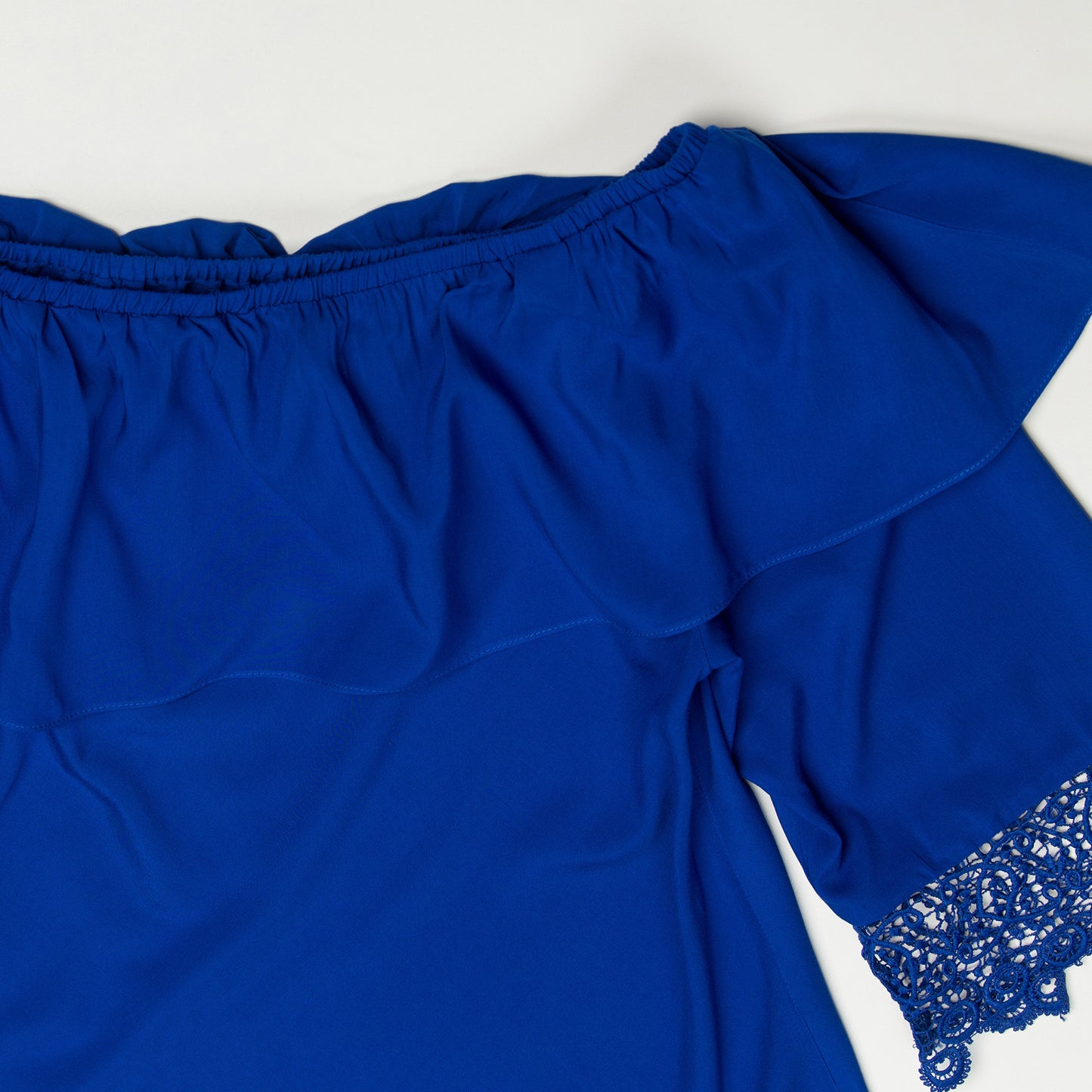 blusa viscose manga curta com renda