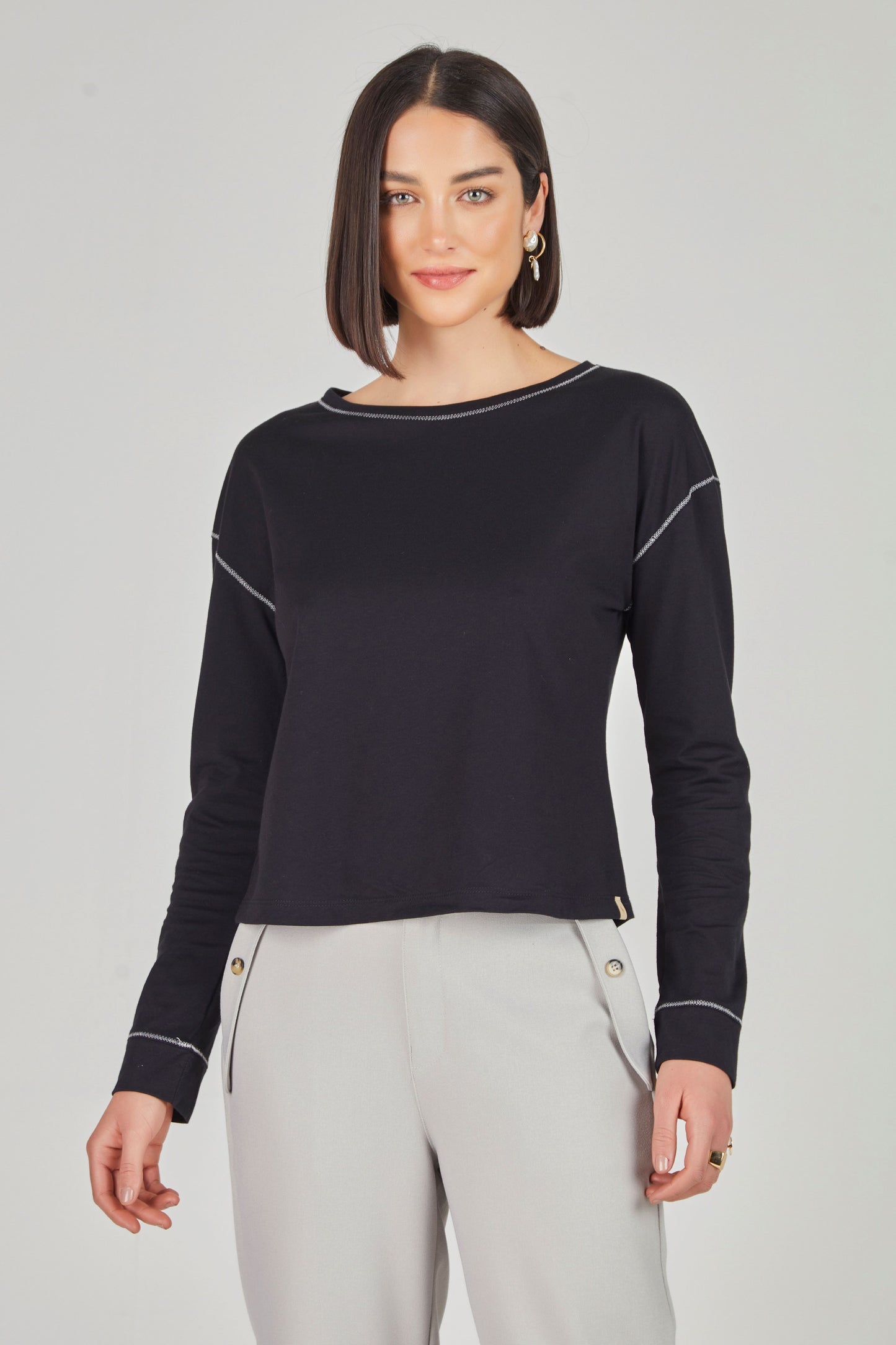 blusa malha manga longa com detalhe trançador