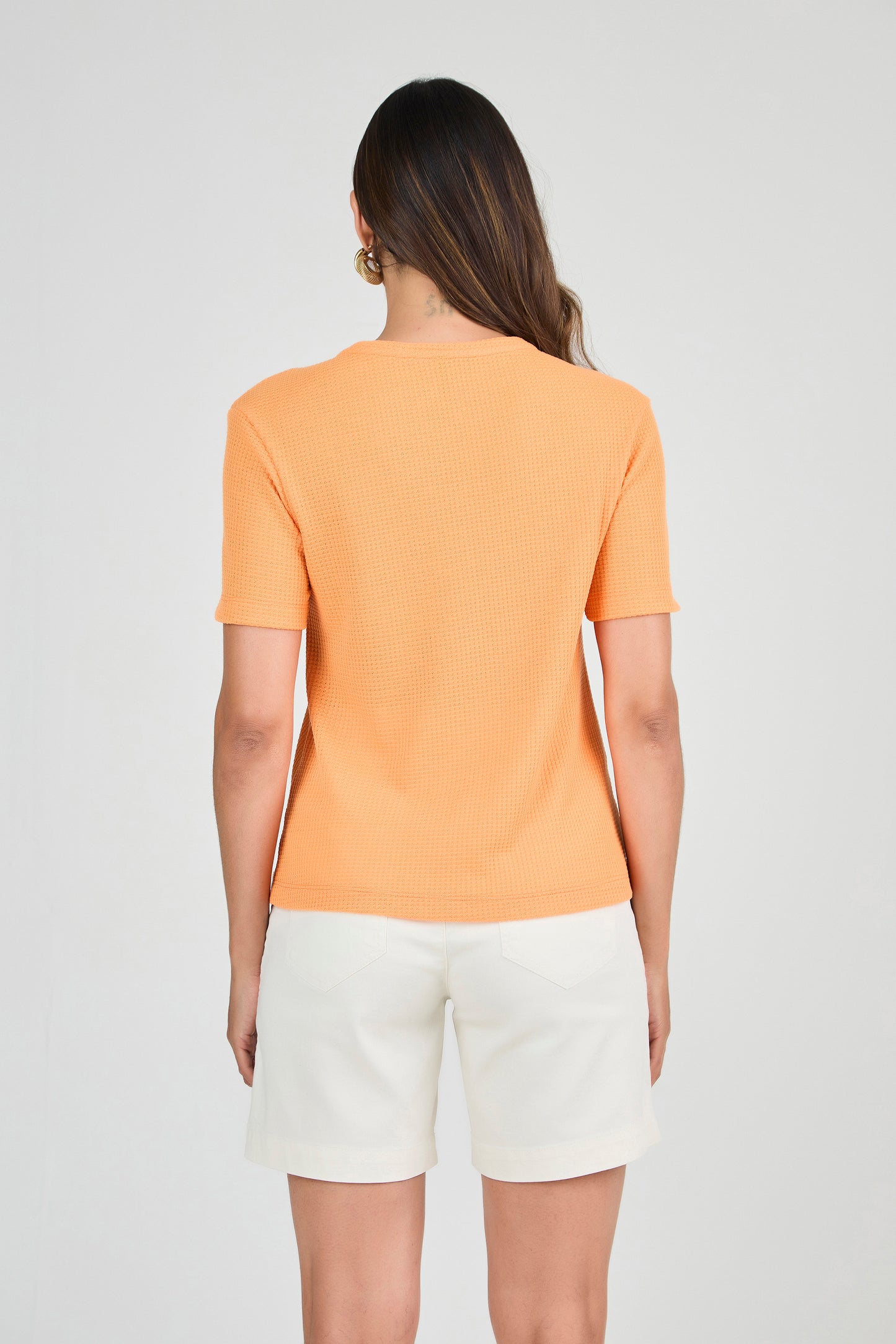 t-shirt malha croch㊠manga curta com decote v
