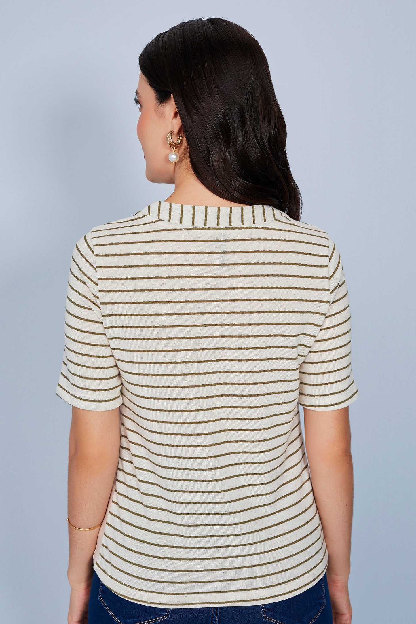 blusa malha manga curta gola v listrada