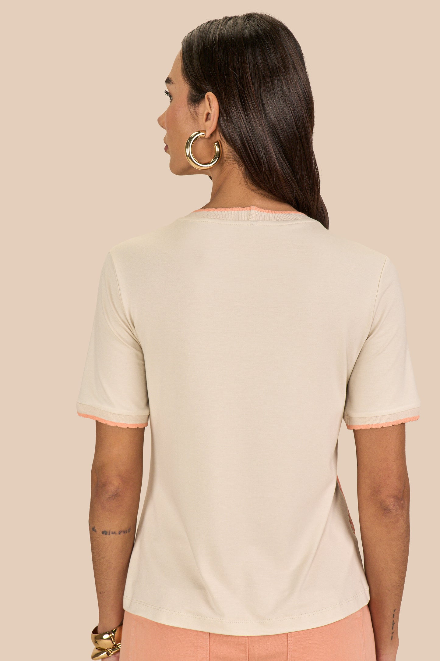 t-shirt malha manga curta estampada com tricot