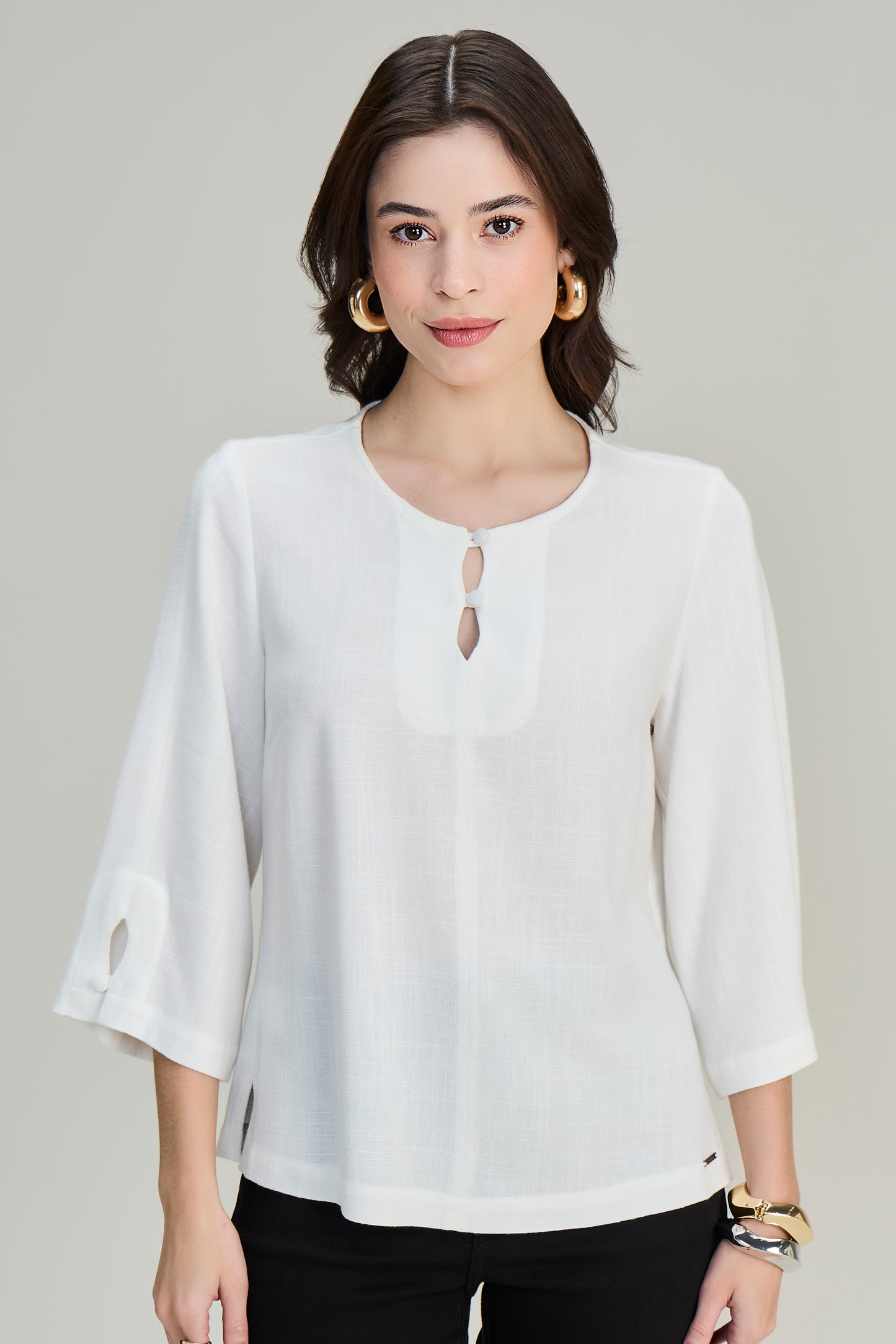 blusa viscose manga 3/4 com abertura