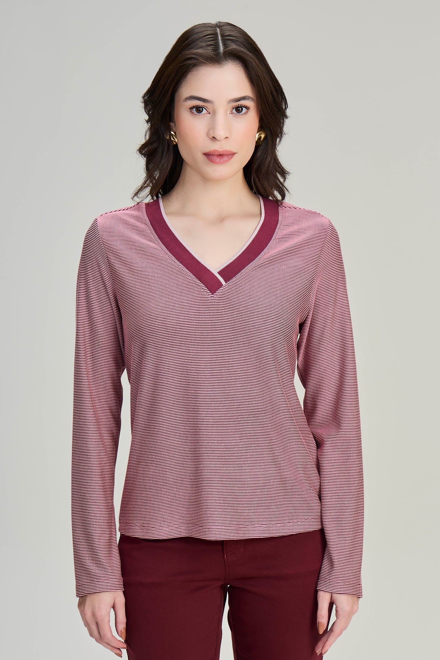 blusa malha manga longa decote v com tricot