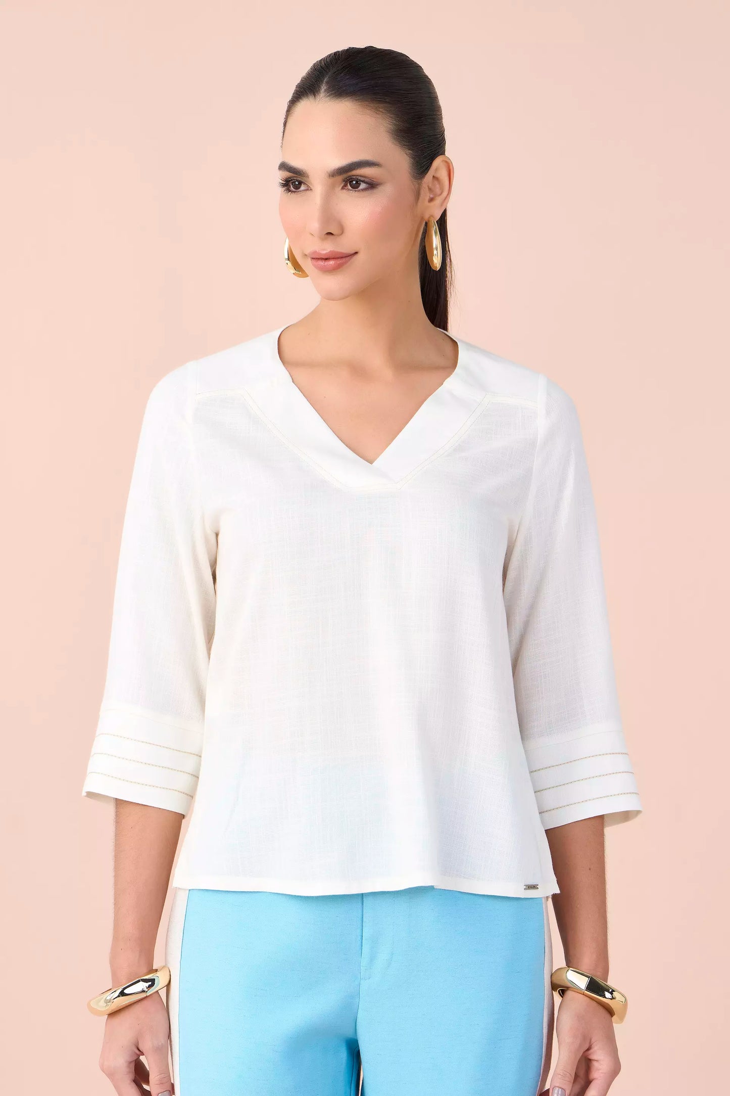 blusa viscose manga 3/4 com detalhe em pespontos