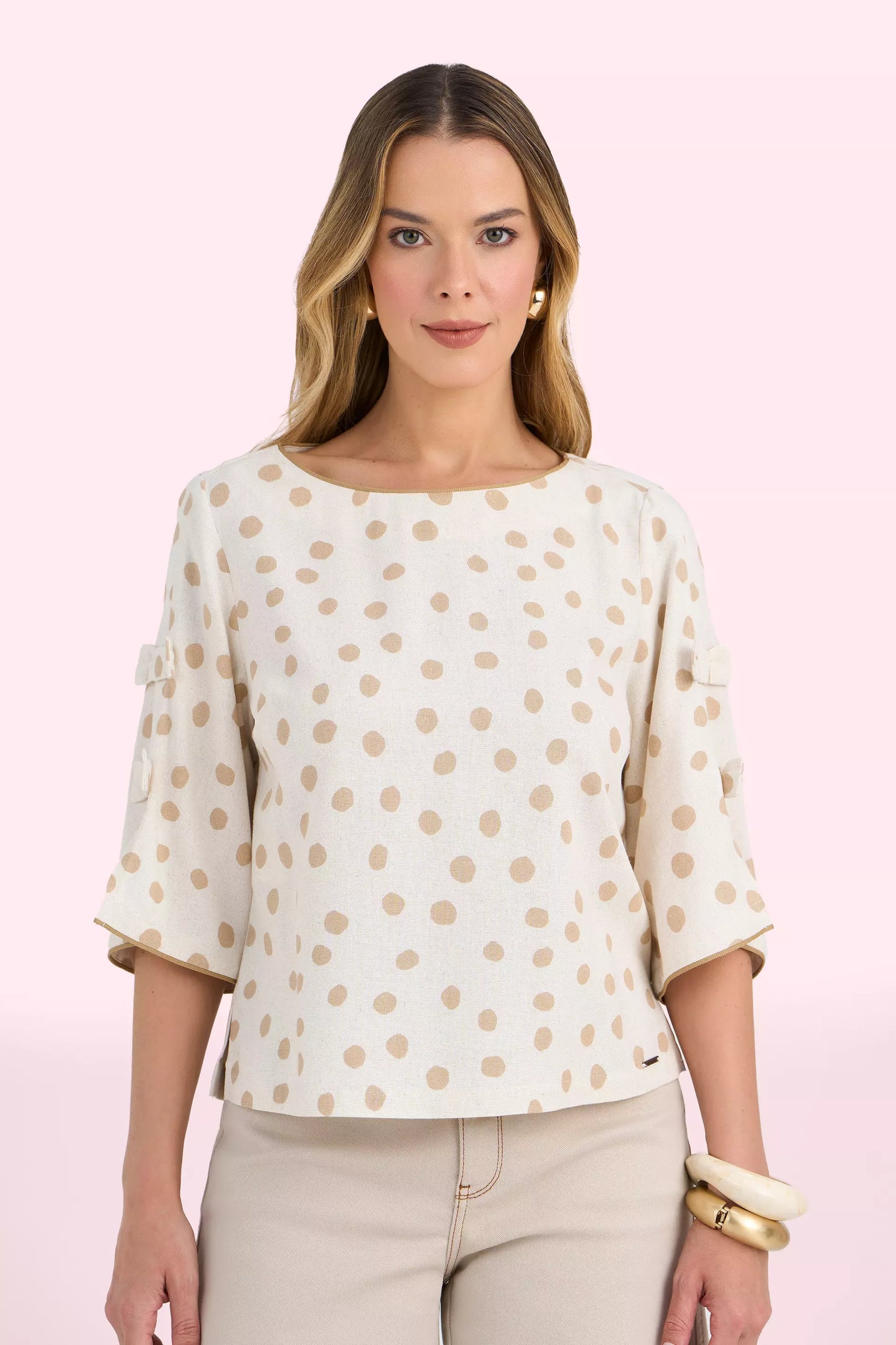 blusa viscose manga 3/4 com laços estampa poá