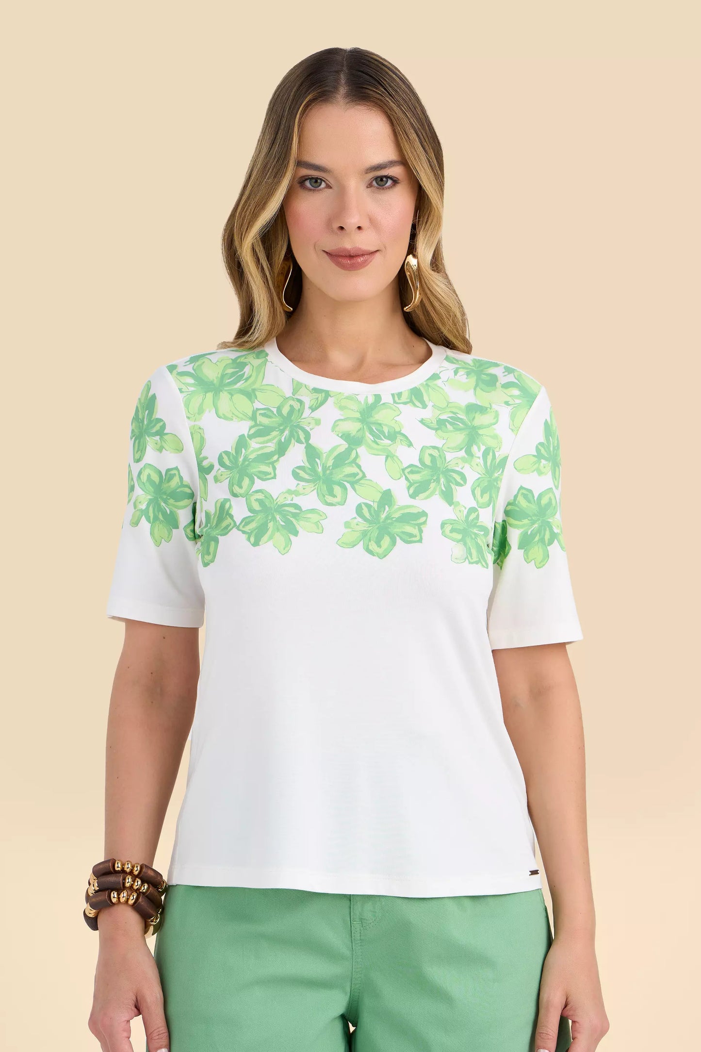 t-shirt malha manga curta estampada floral