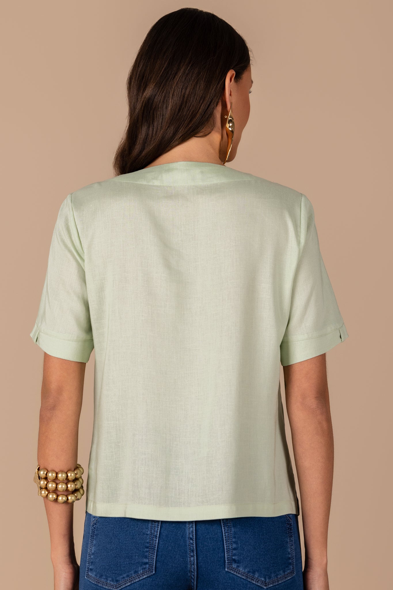 blusa viscose manga curta com recortes