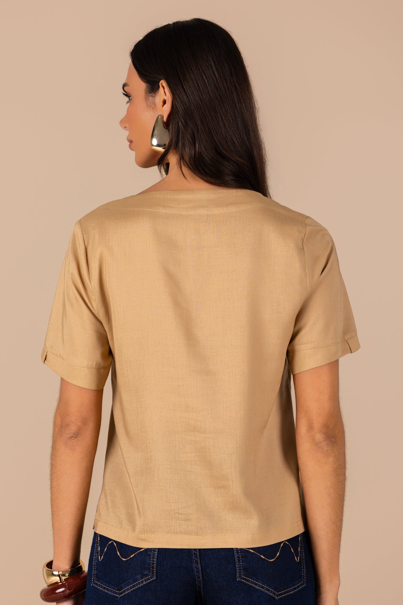 blusa viscose manga curta com recortes