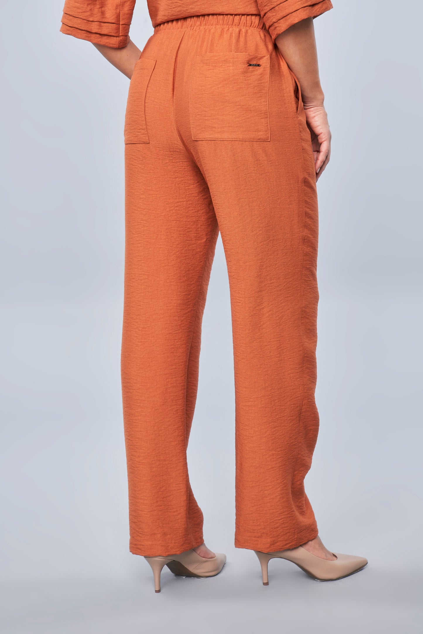 conjunto viscose blusa manga 7/8 e calça reta cintura intermediária
