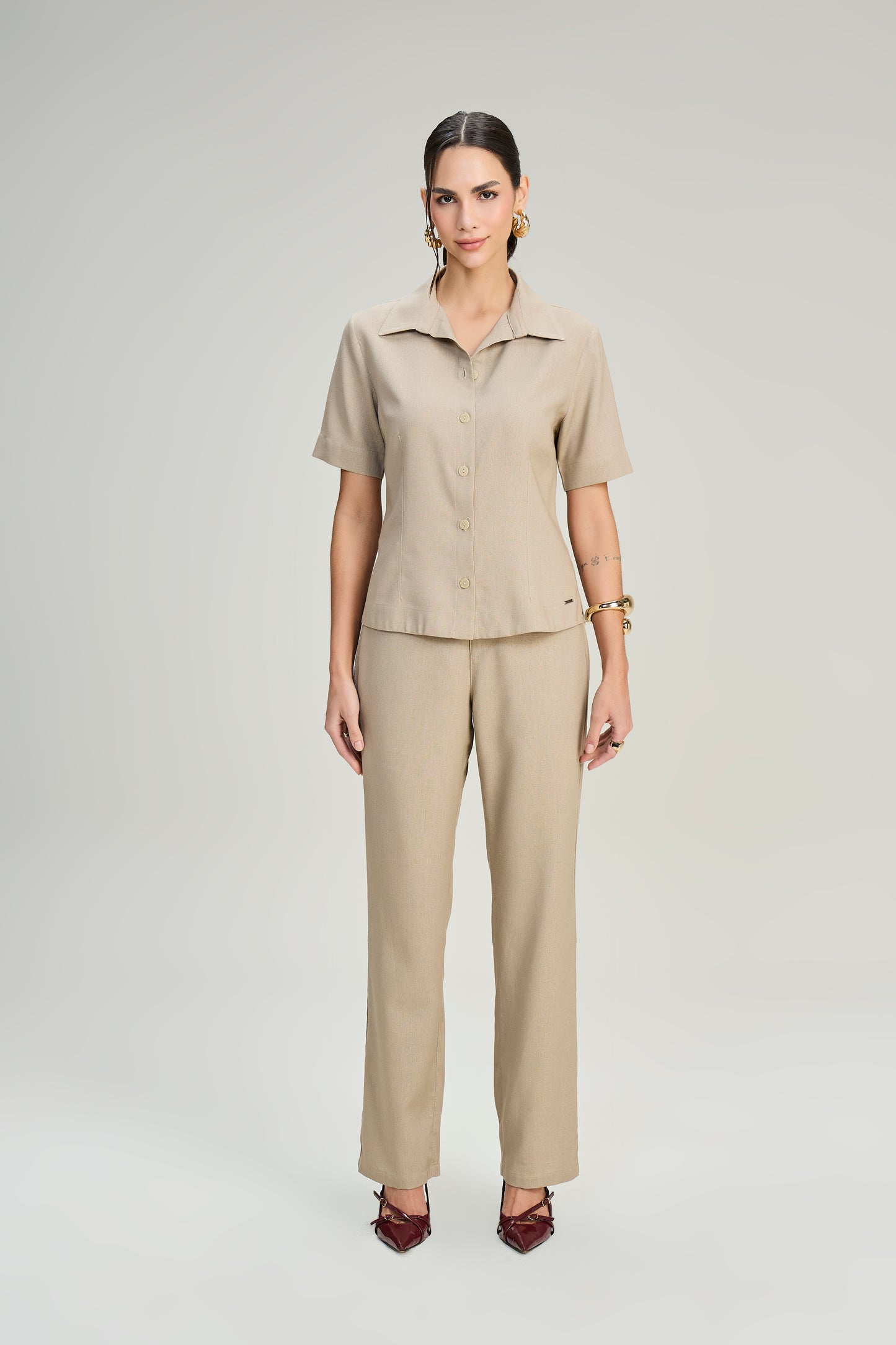conjunto viscose camisa manga curta e calça reta cós de elástico