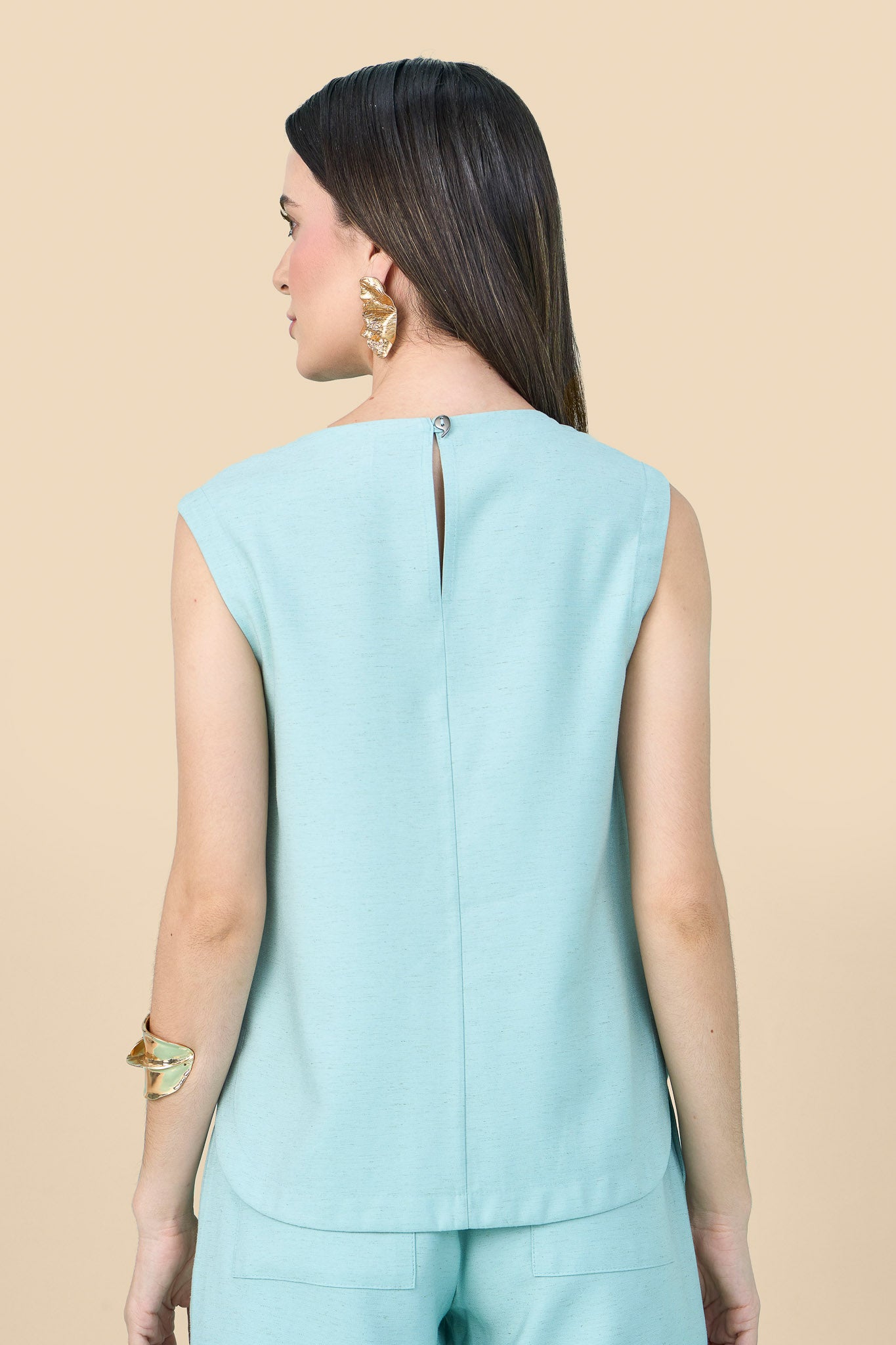 conjunto viscose regata alça larga e bermuda midi cintura interemediária