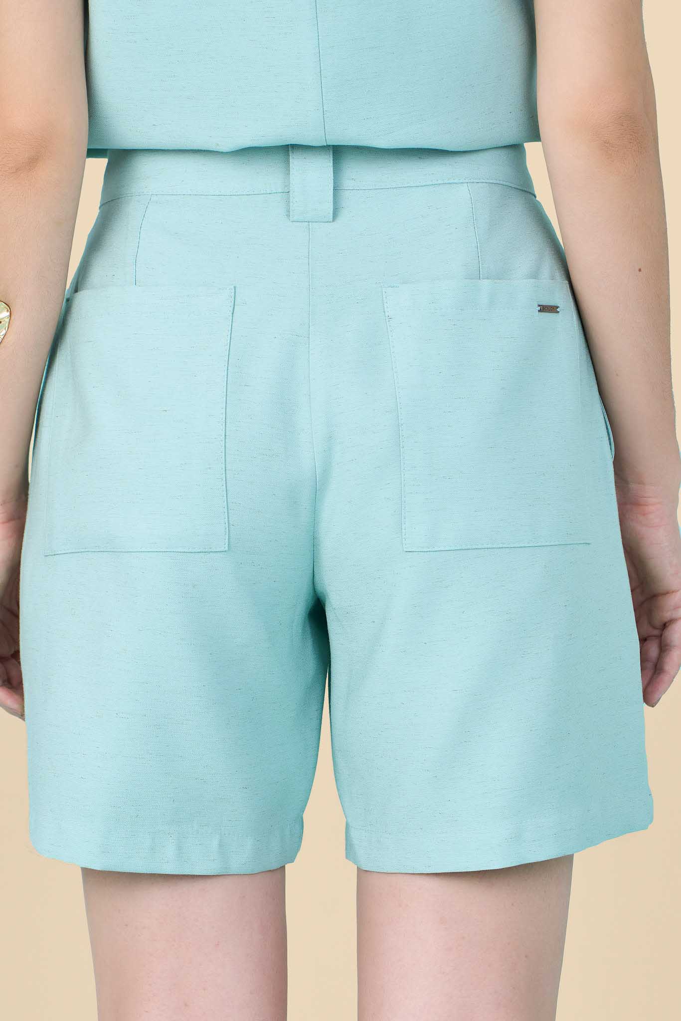conjunto viscose regata alça larga e bermuda midi cintura interemediária