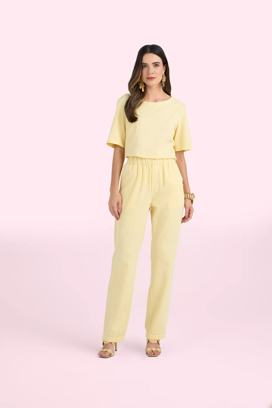 conjunto sarja blusa com assimetria e calça reta cós de elástico