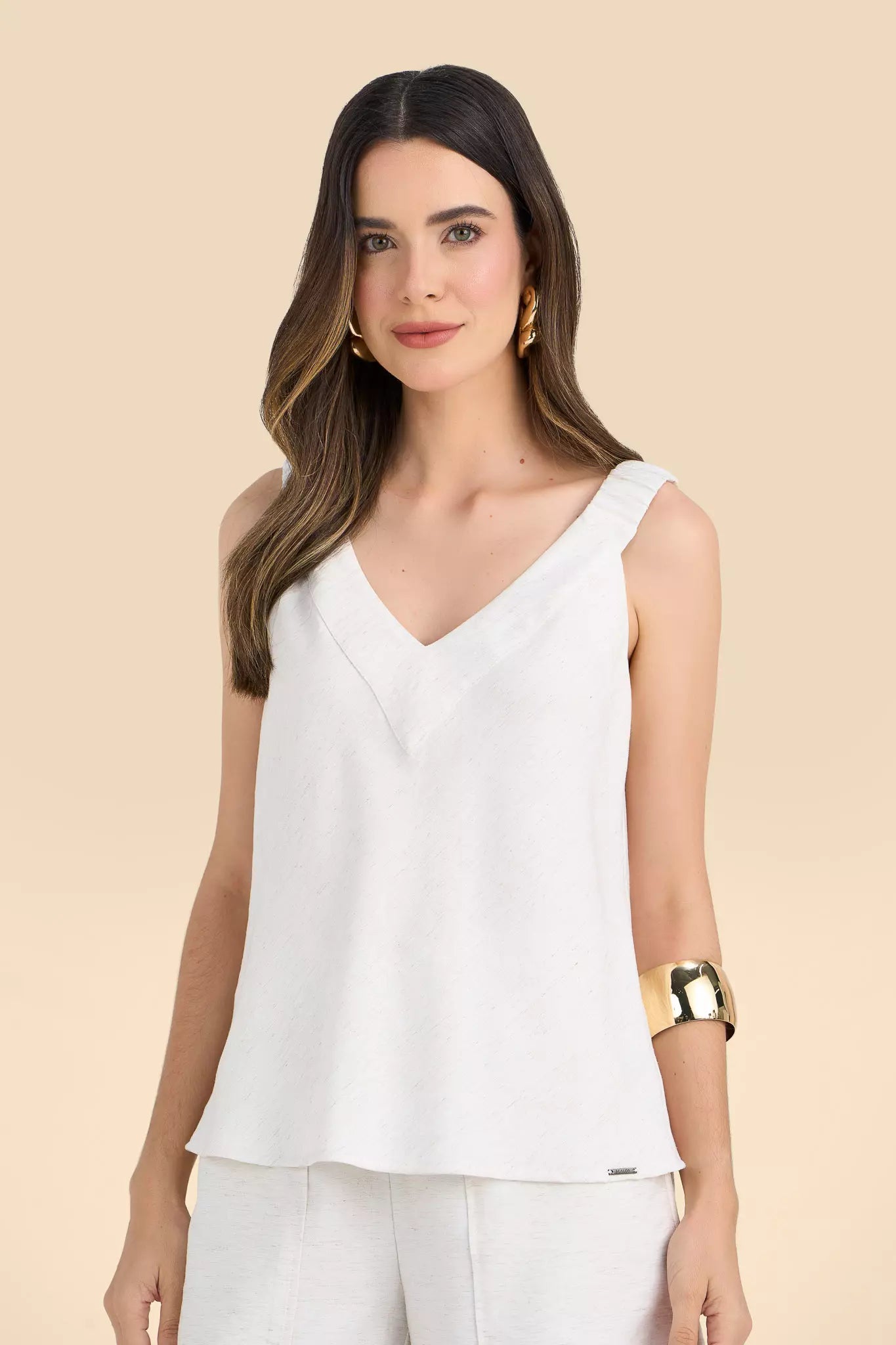 conjunto viscose regata alça com elástico e calça mom cintura interemediária