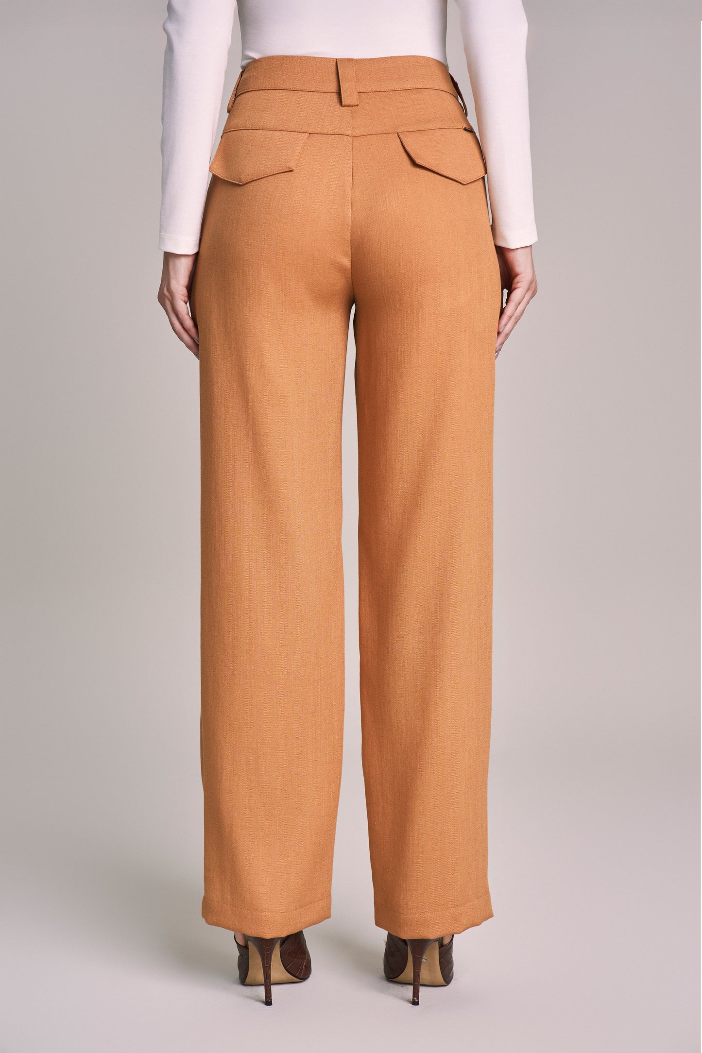 conjunto viscose camisa manga longa e calça reta com lapelas