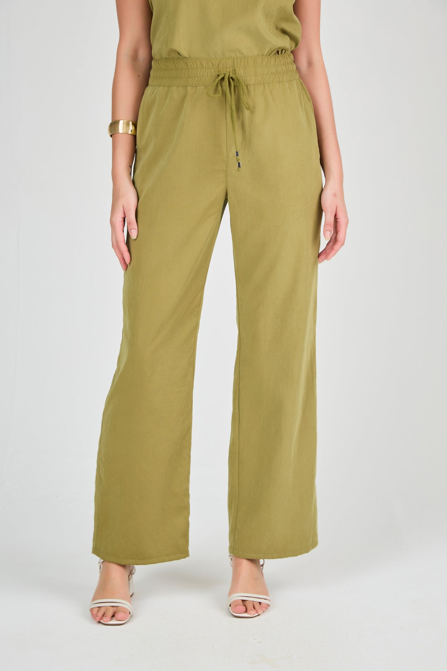 calça tactel wide leg cintura intermediária comfort